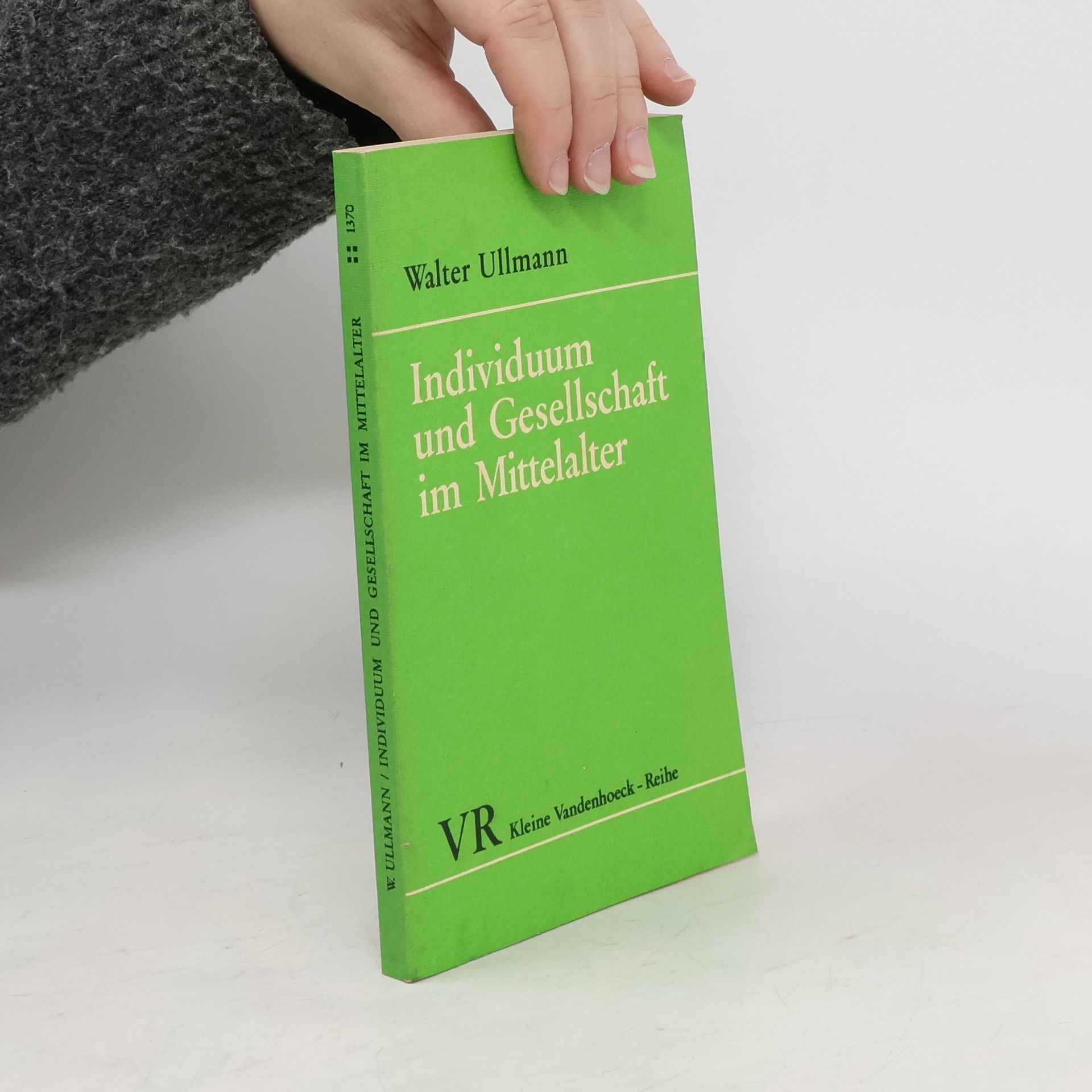 Individuum und Gesellschaft im Mittelalter