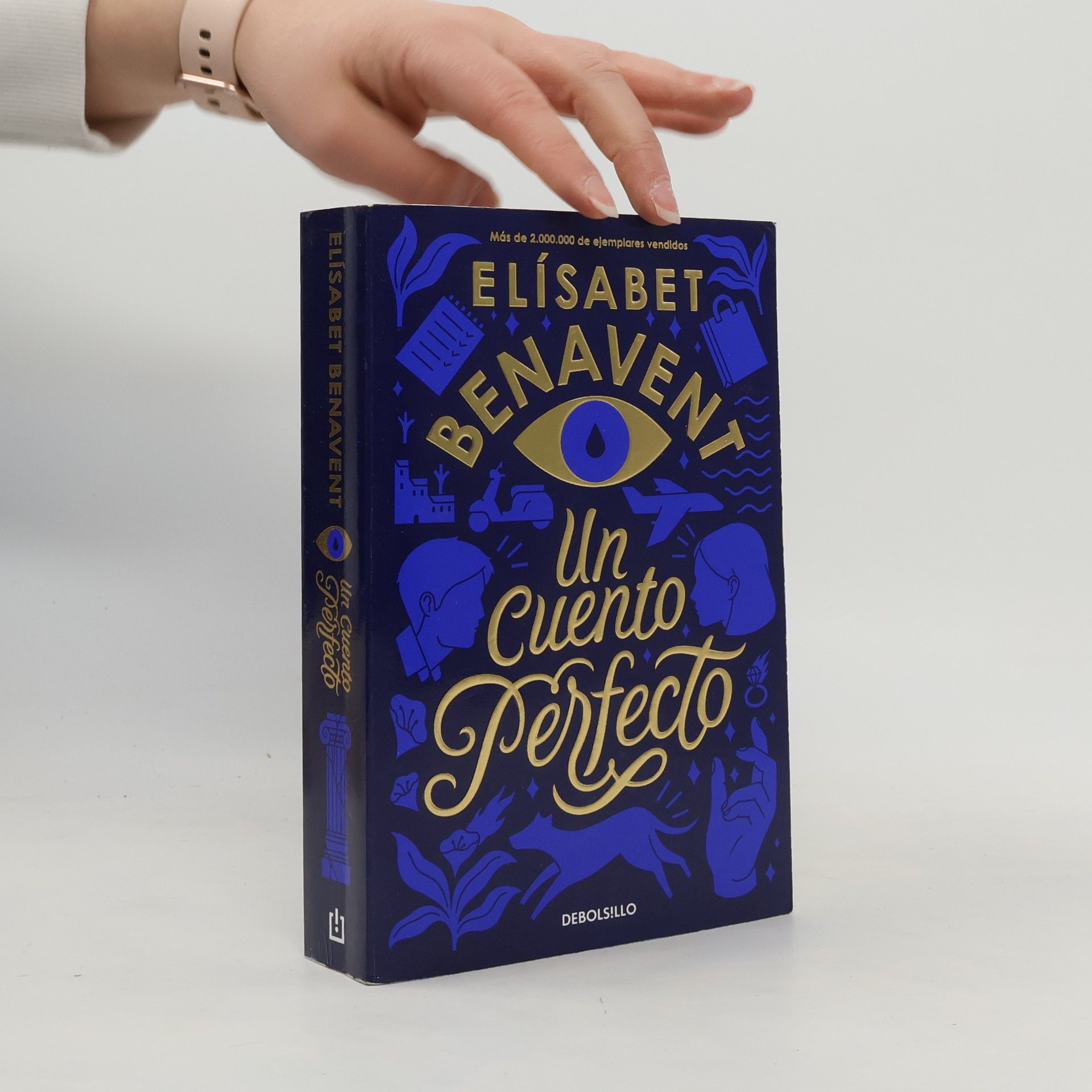 Elisabet Benavent Un cuento perfecto