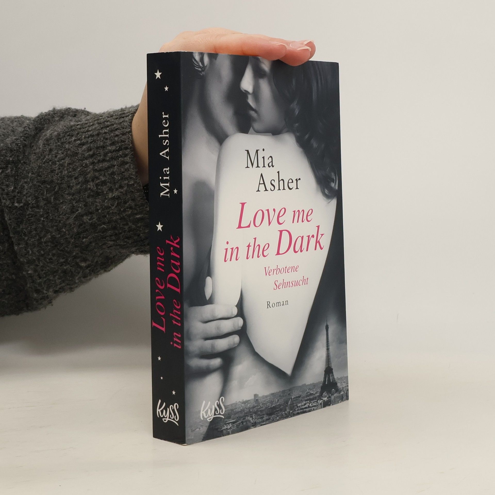 Mia Asher Love me in the dark – verbotene Sehnsucht