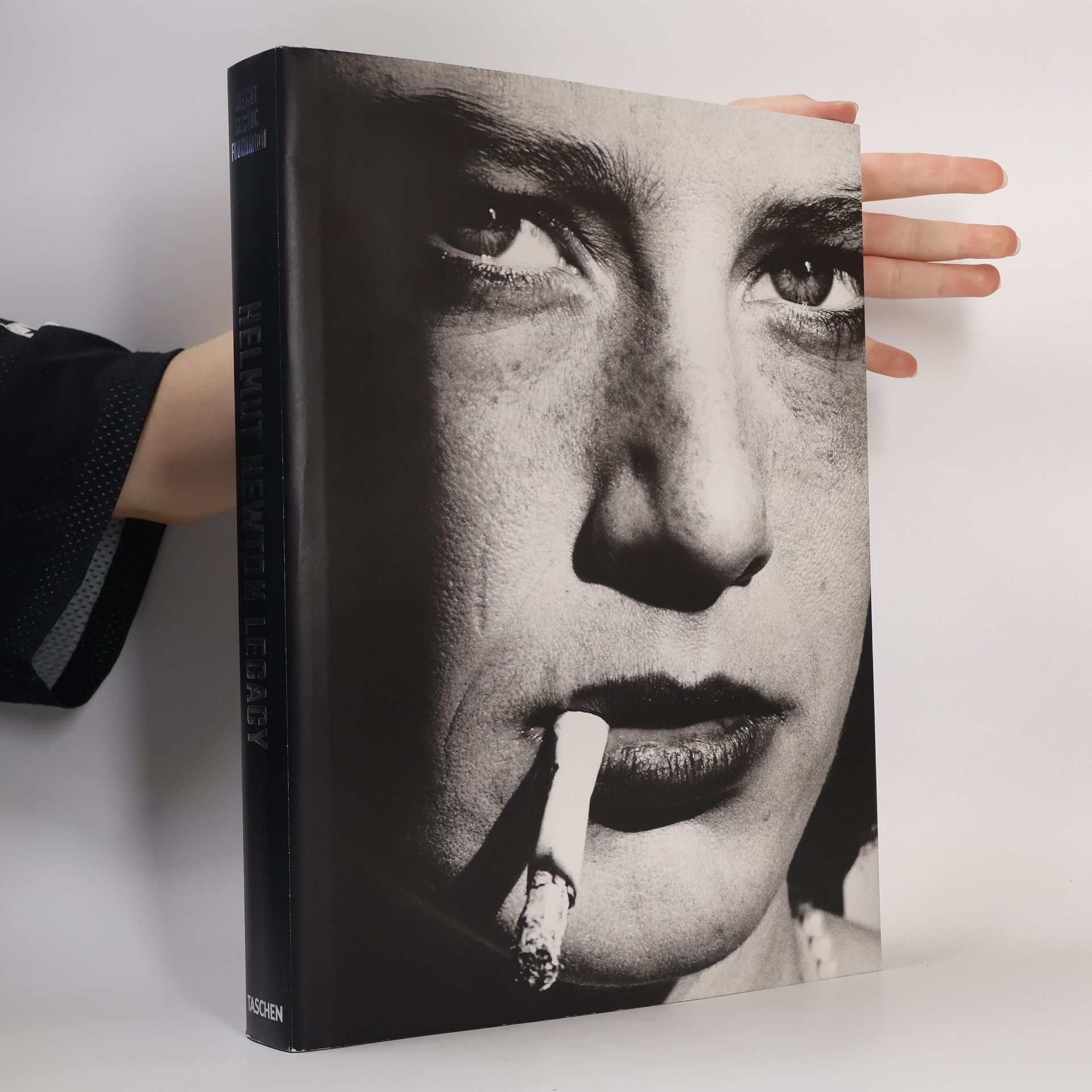 Helmut Newton. Legacy: Mehrsprachige Ausgabe