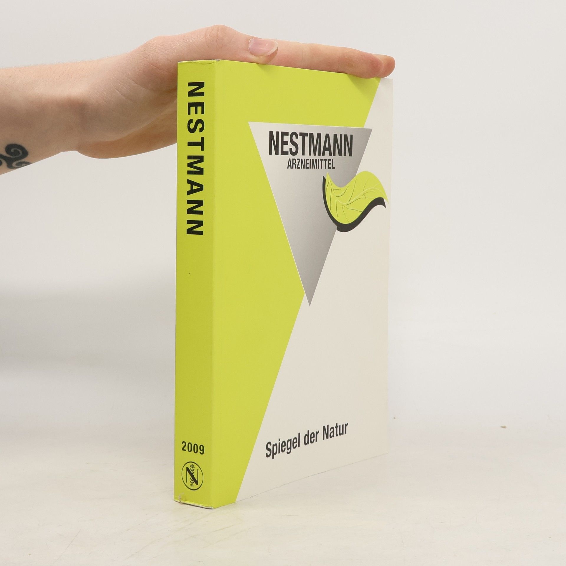 Collectif d'auteurs Nestmann Arzneimittel. Spiegel der Natur
