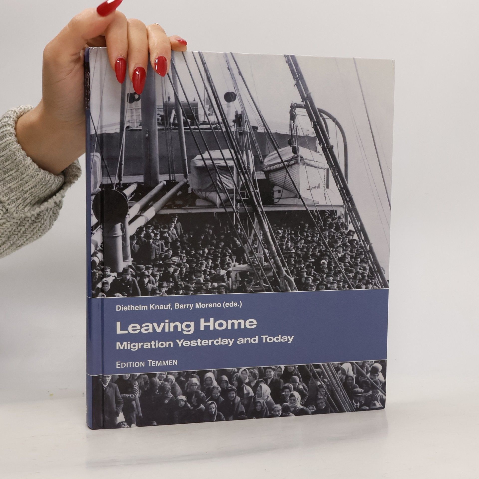 Diethelm Knauf Leaving Home