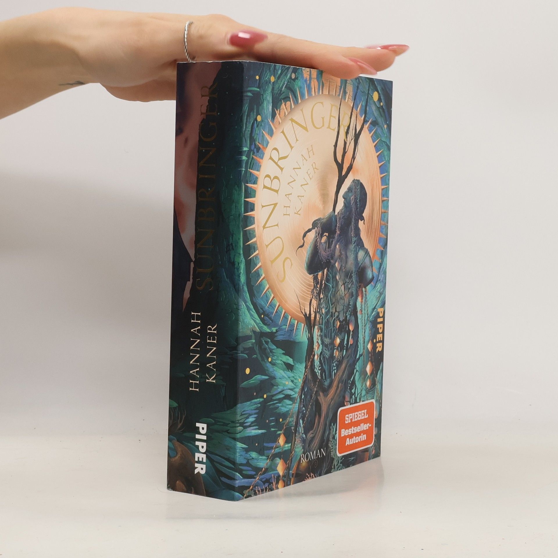 Hannah Kaner Sunbringer