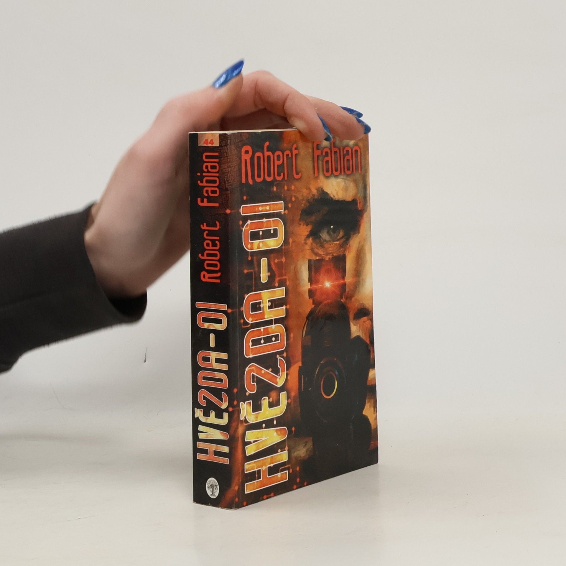 Robert Fabian Hvězda-01