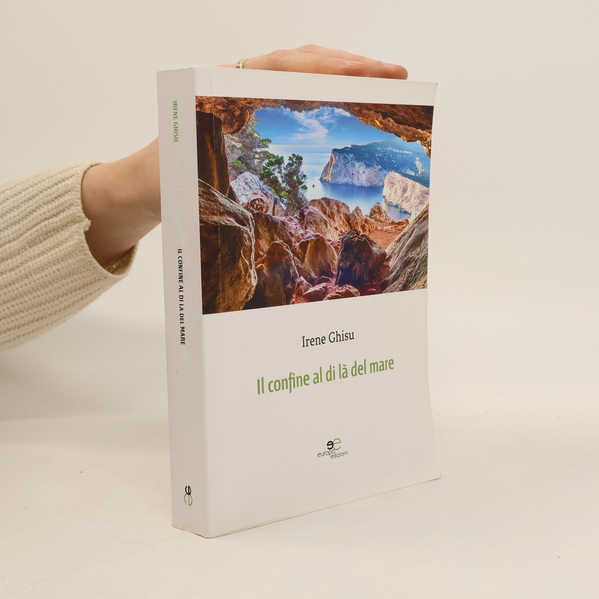 Irene Ghisu Edificare universi: Il confine al di là del mare
