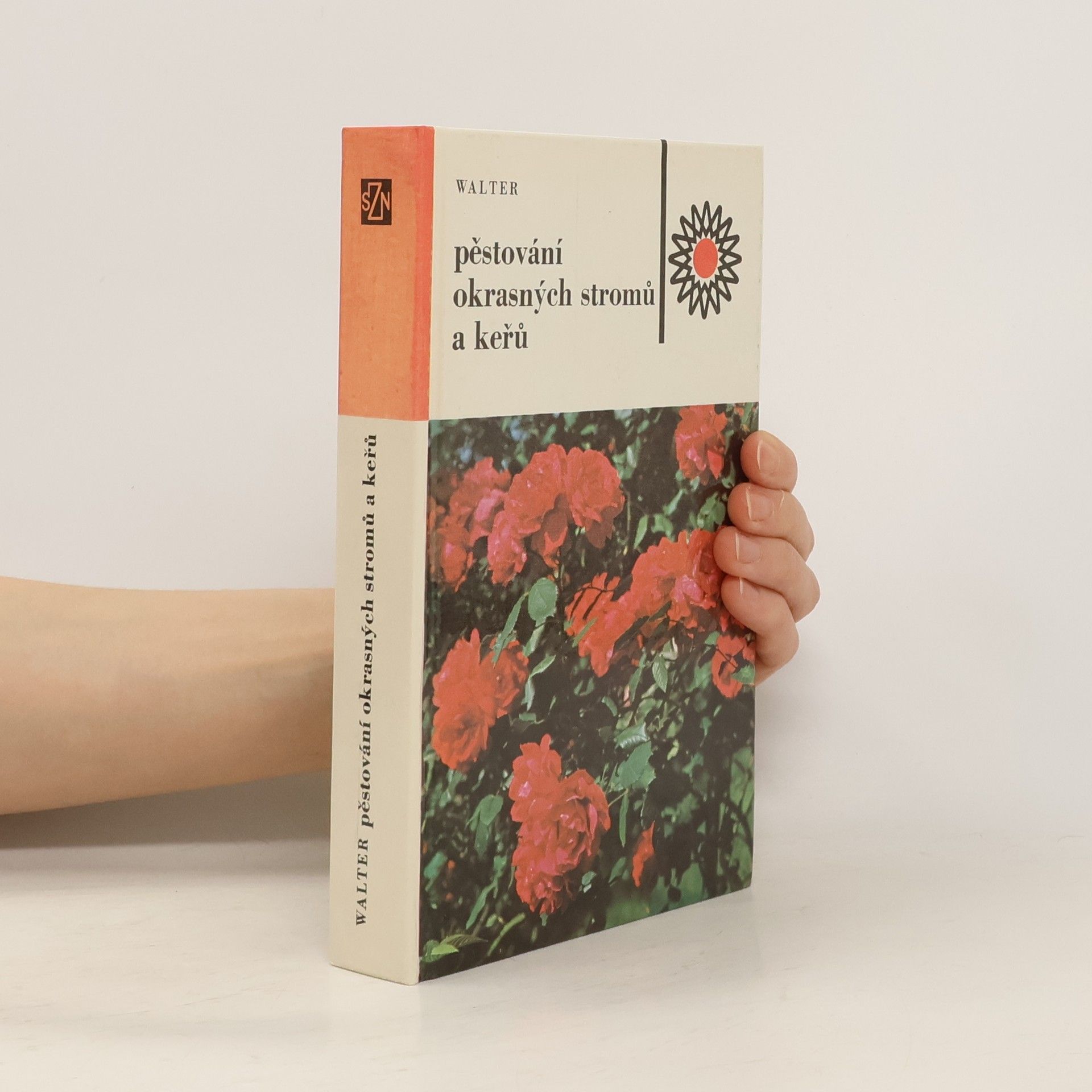 Pěstování okrasných stromů a keřů