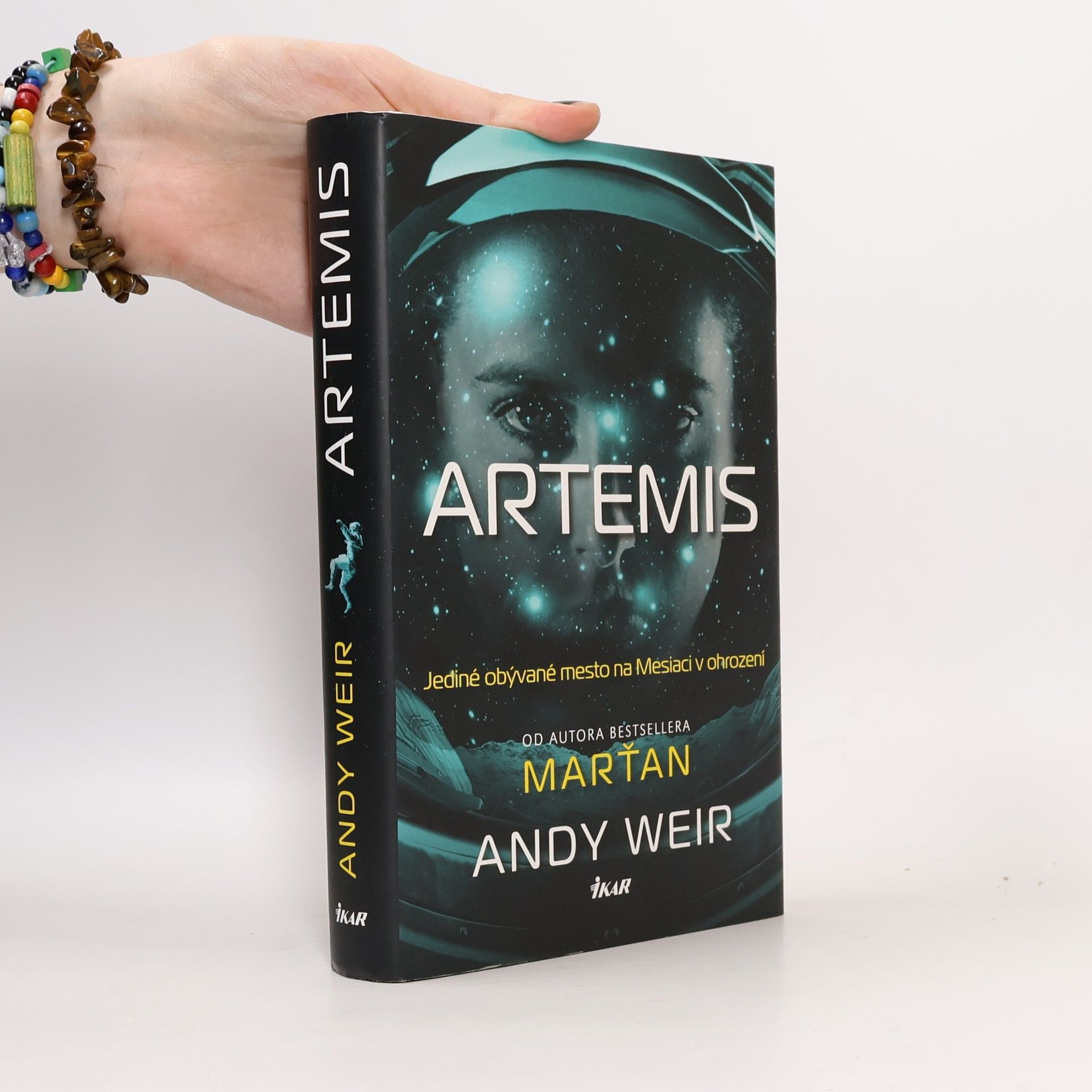 Andy Weir Artemis