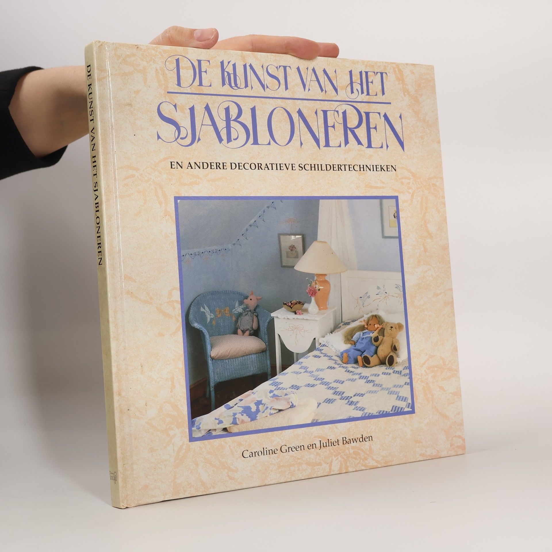 De kunst van het sjabloneren en andere decoratieve schildertechnieken