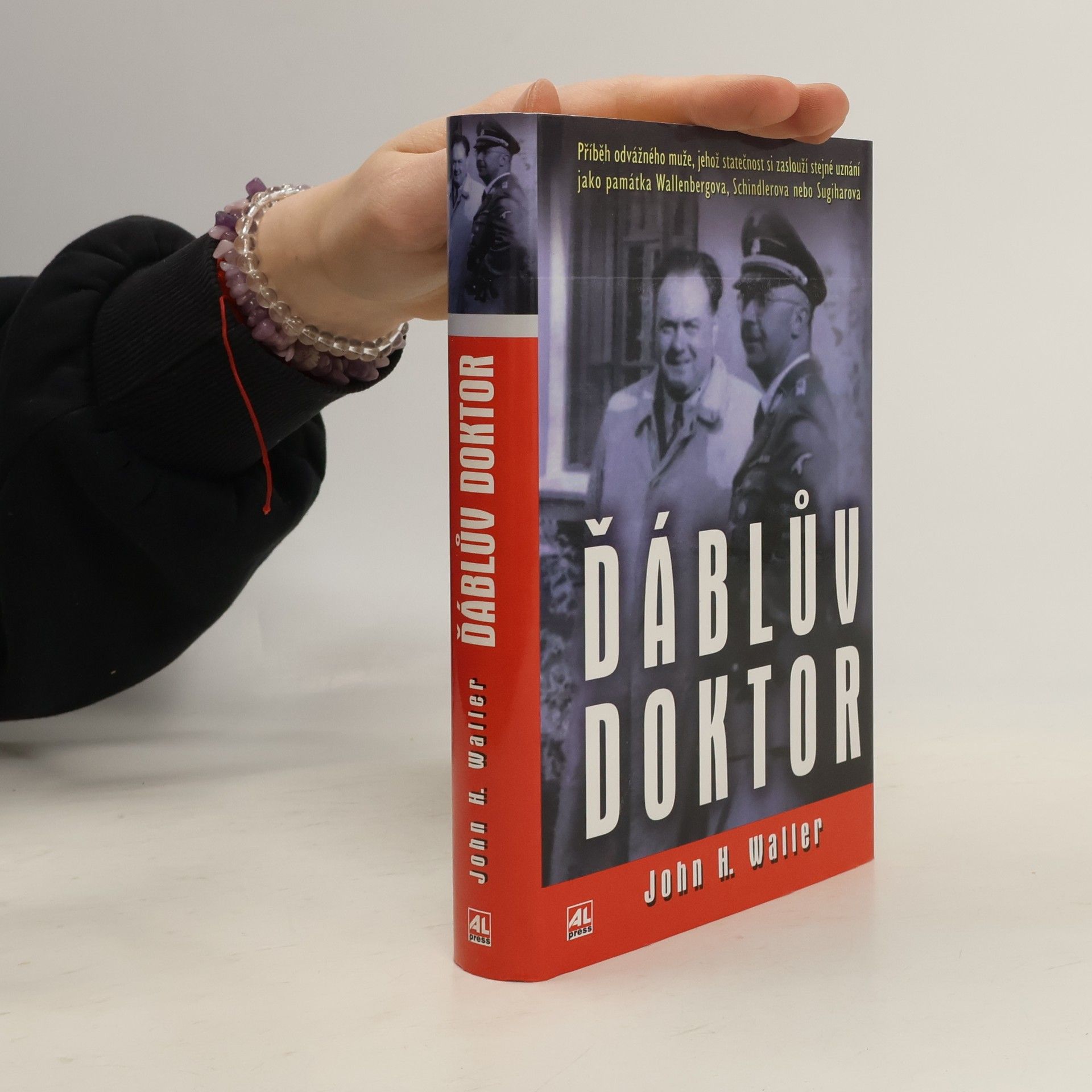 John H. Waller Ďáblův doktor