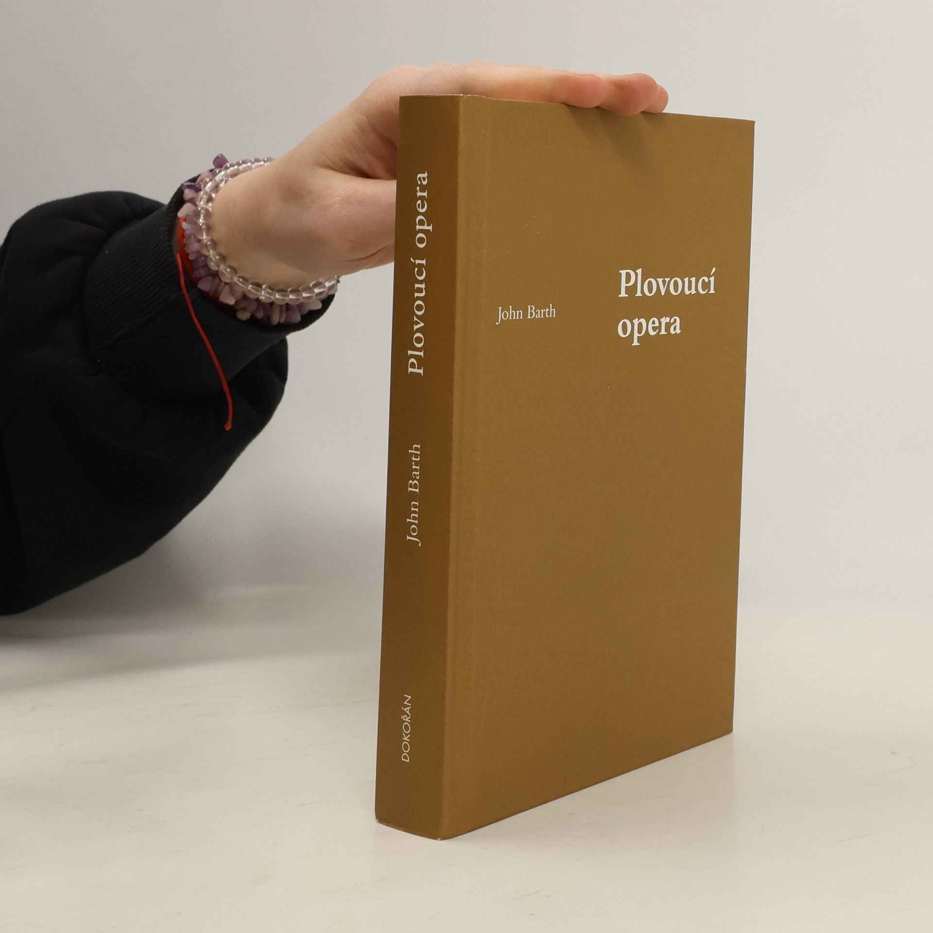 John Barth Plovoucí opera