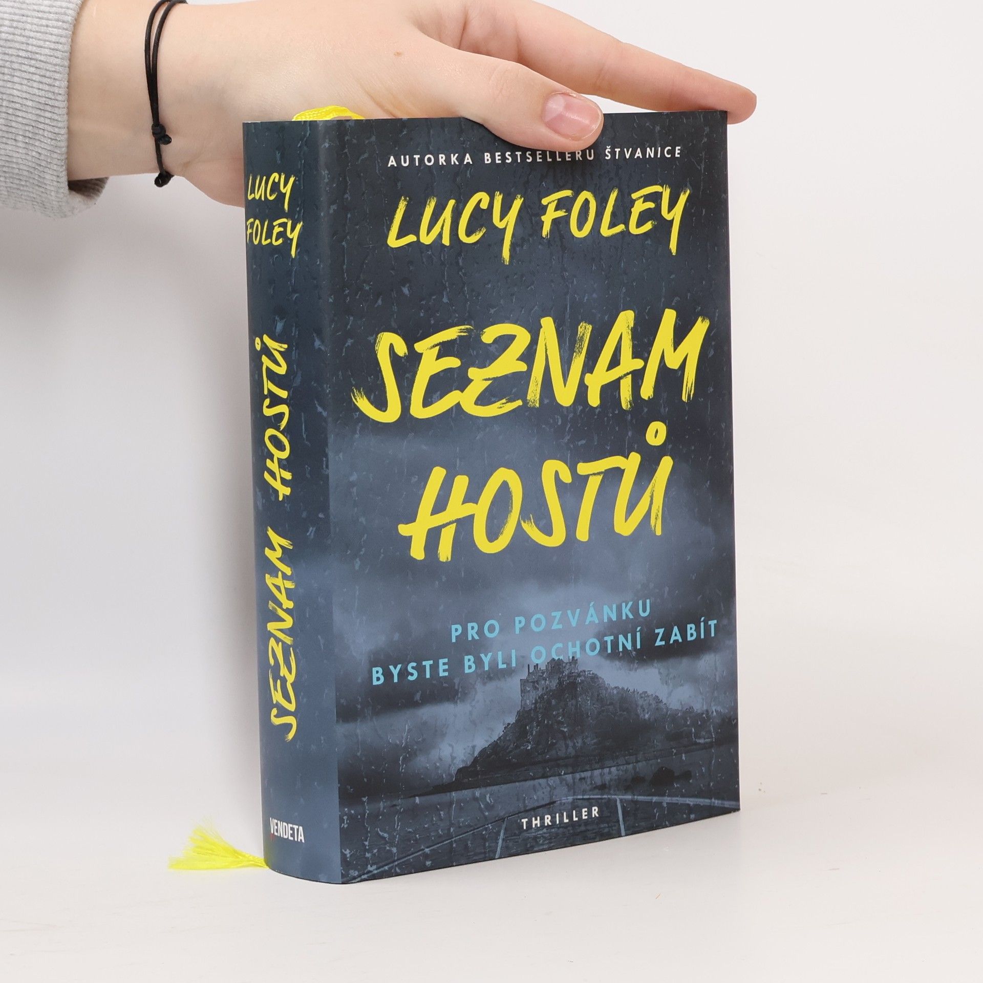Lucy Foley Seznam hostů