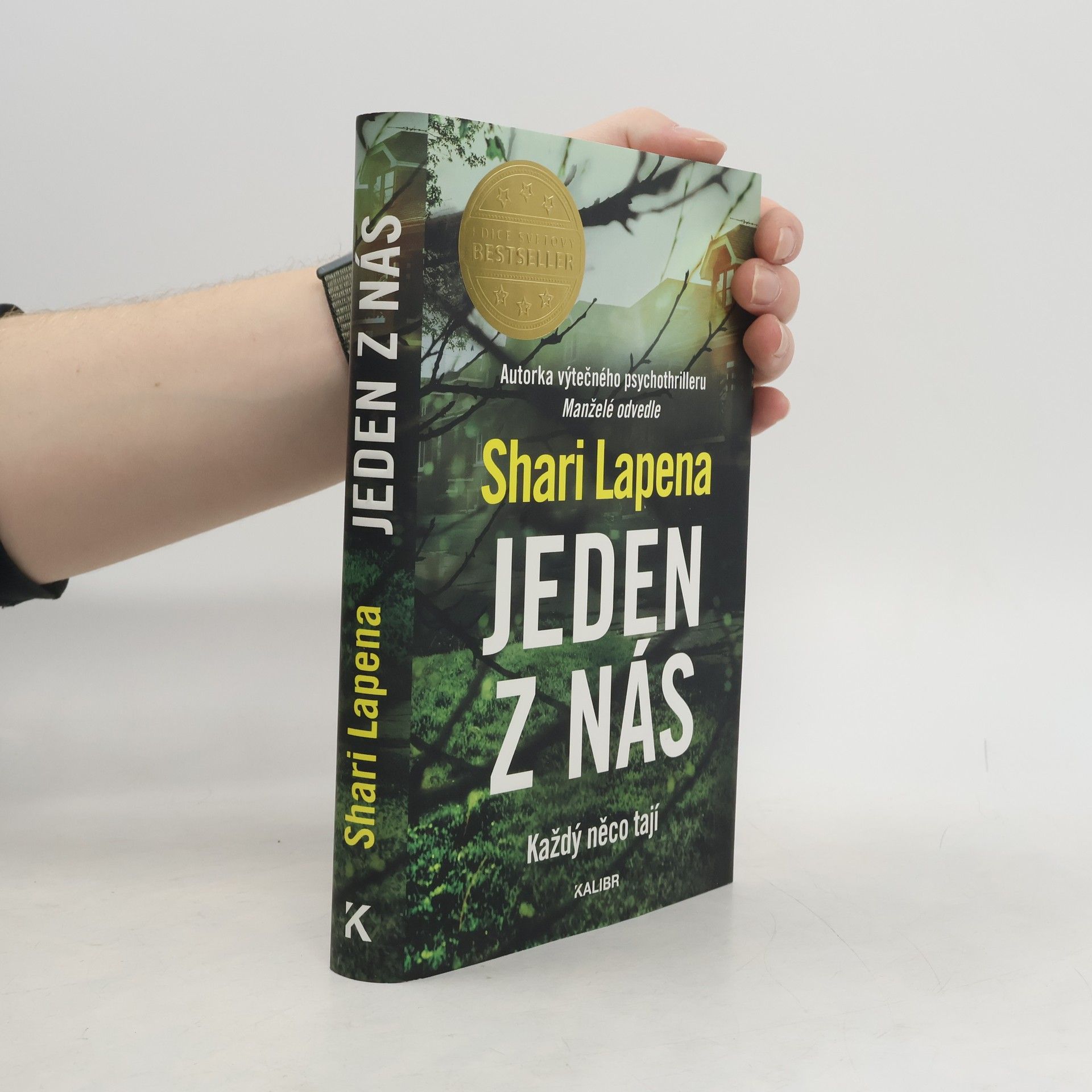 Shari Lapena Jeden z nás