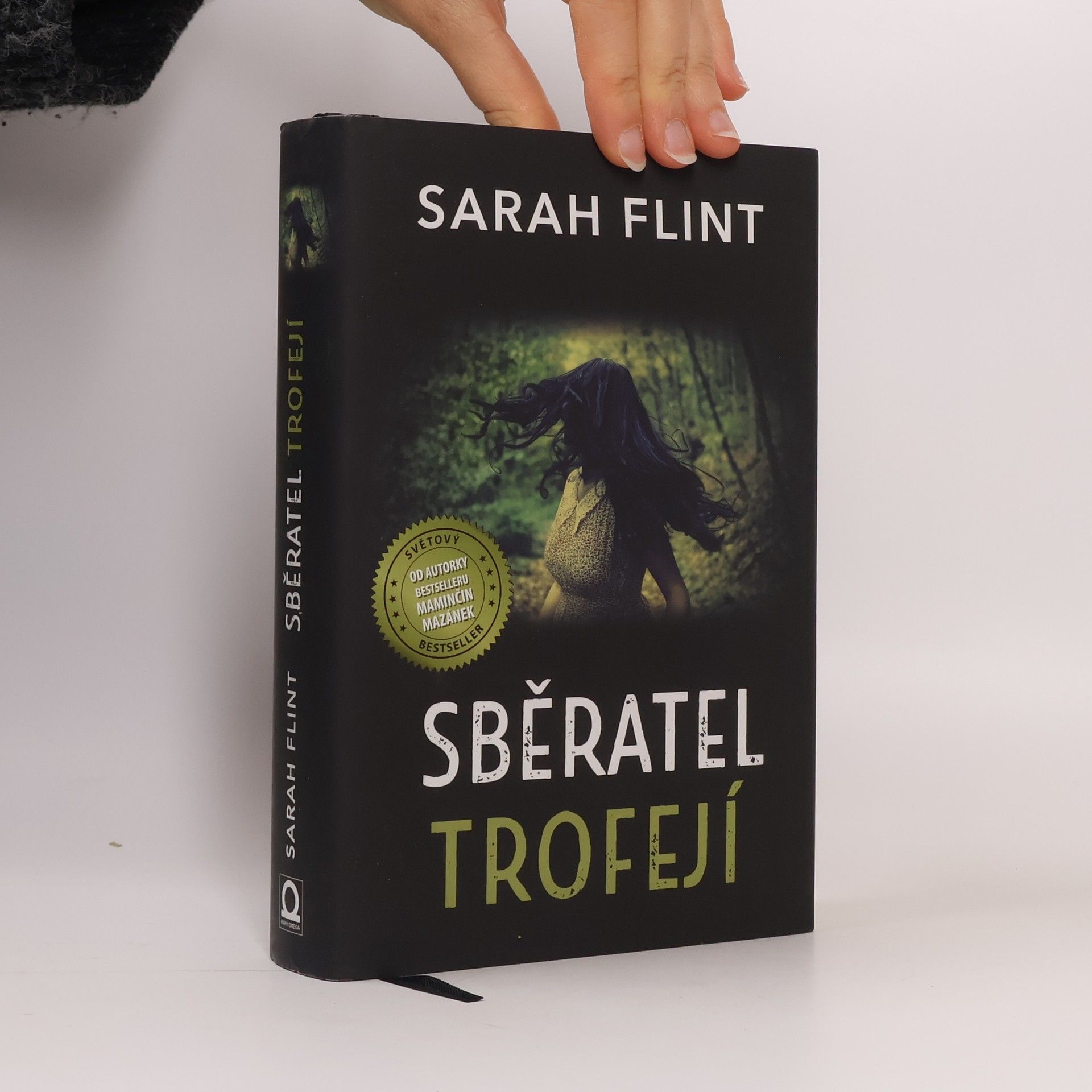 Sarah Flint Sběratel trofejí
