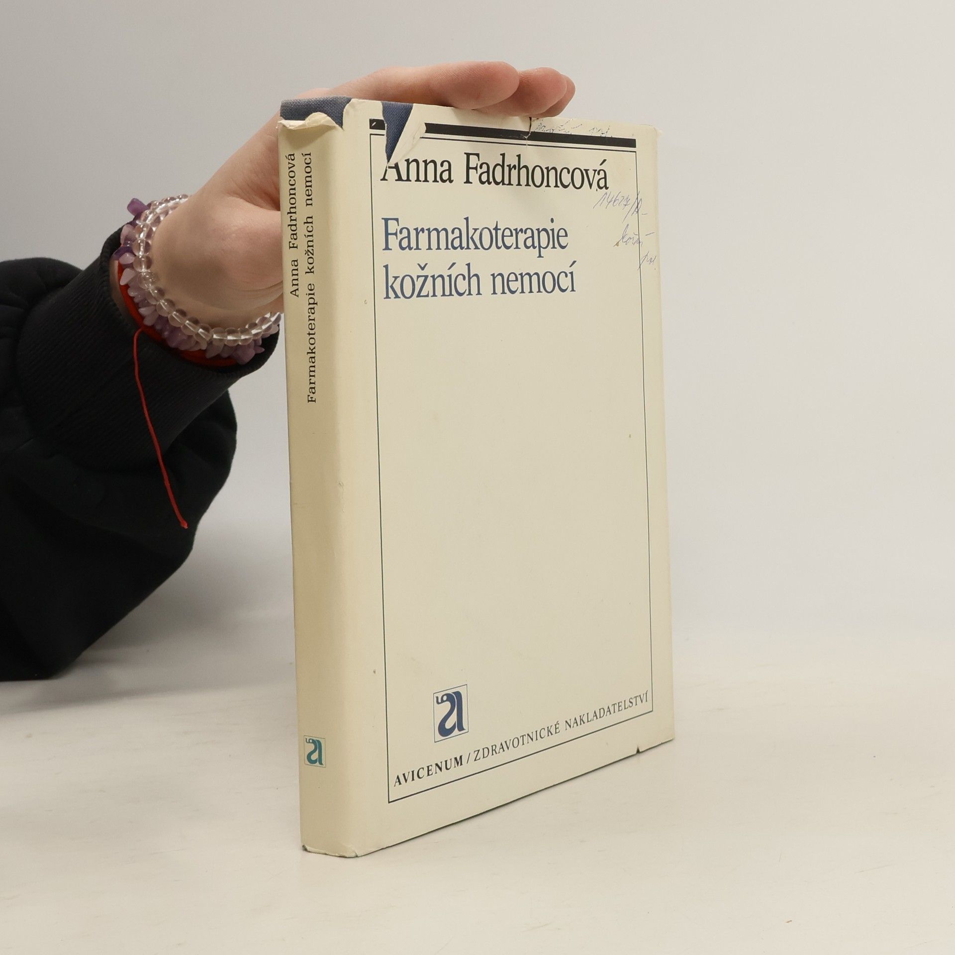 Anna Fadrhoncová Farmakoterapie kožních nemocí