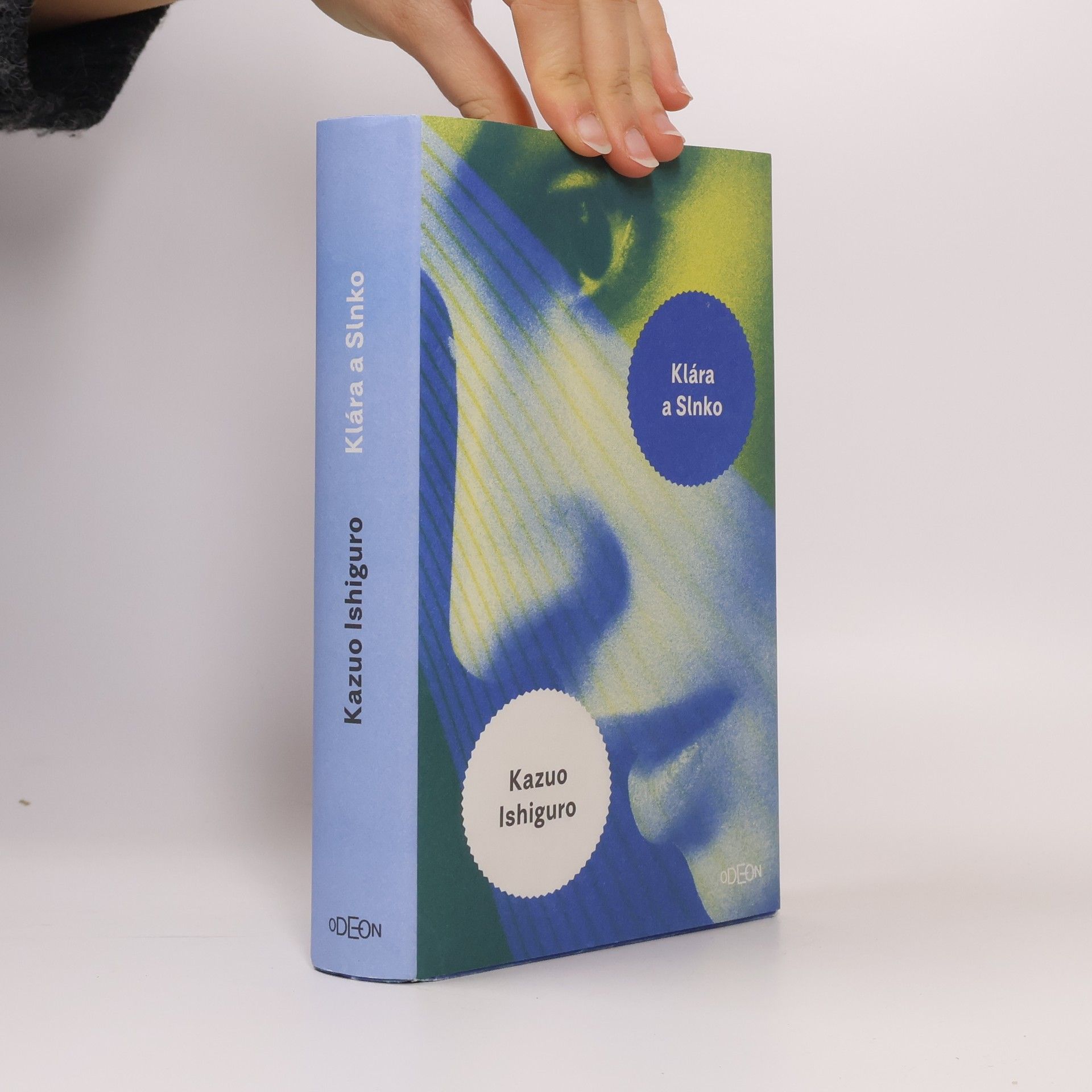 Kazuo Ishiguro Klára a Slnko