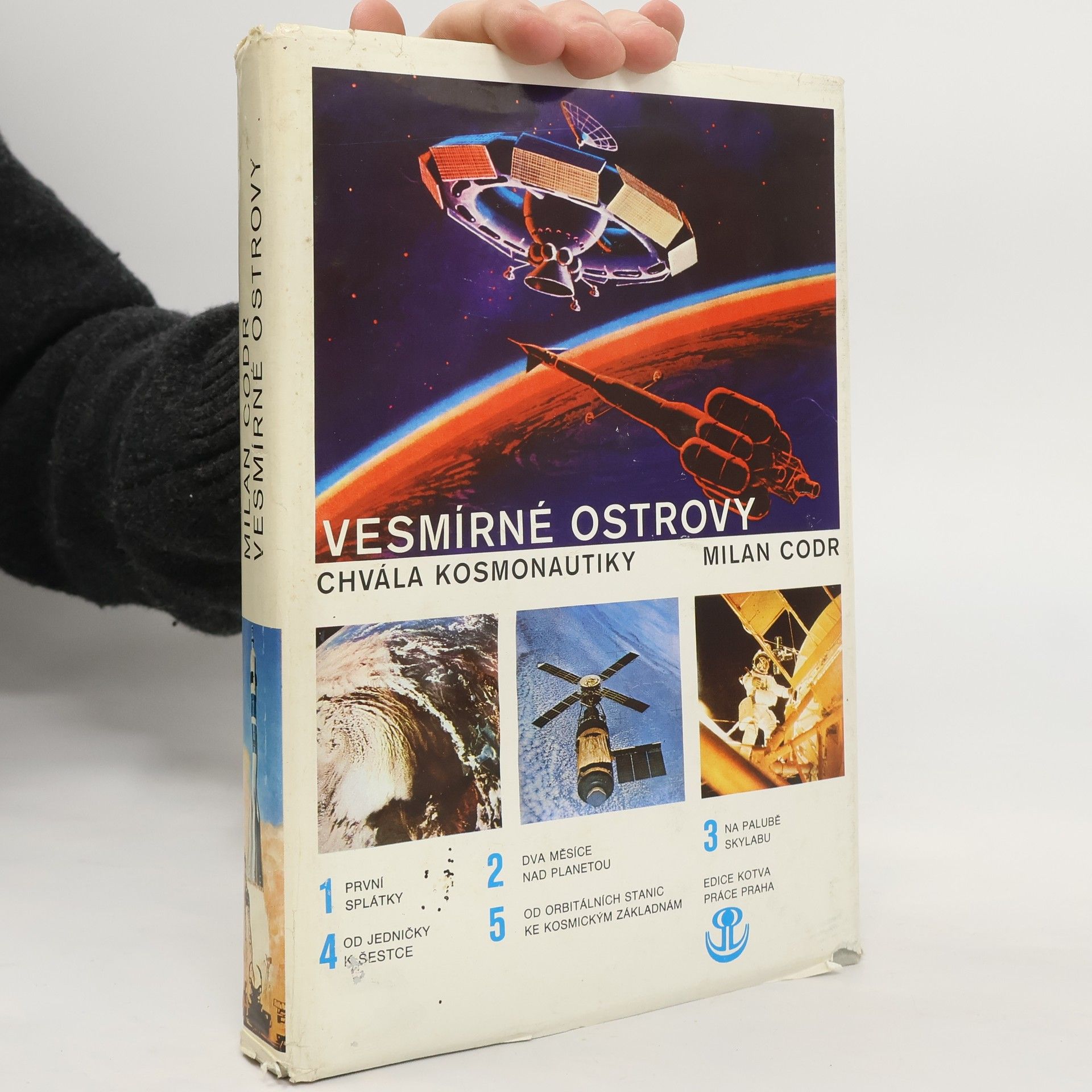 Vesmírné ostrovy. Chvála kosmonautiky