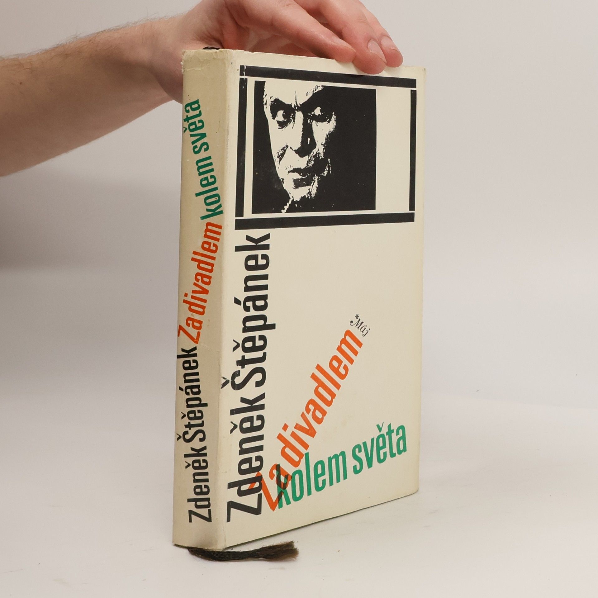 Zdeněk Štěpánek Za divadlem kolem světa