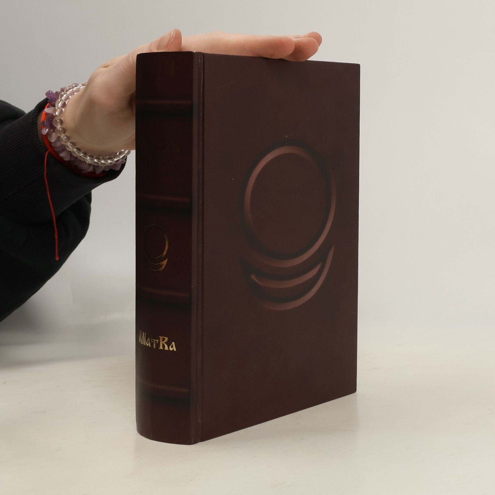 Anastasia Novych AllatRa