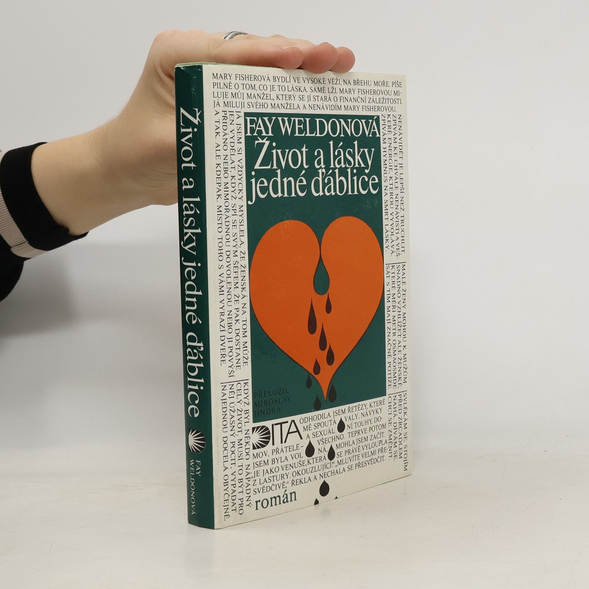 Fay Weldon Život a lásky jedné ďáblice