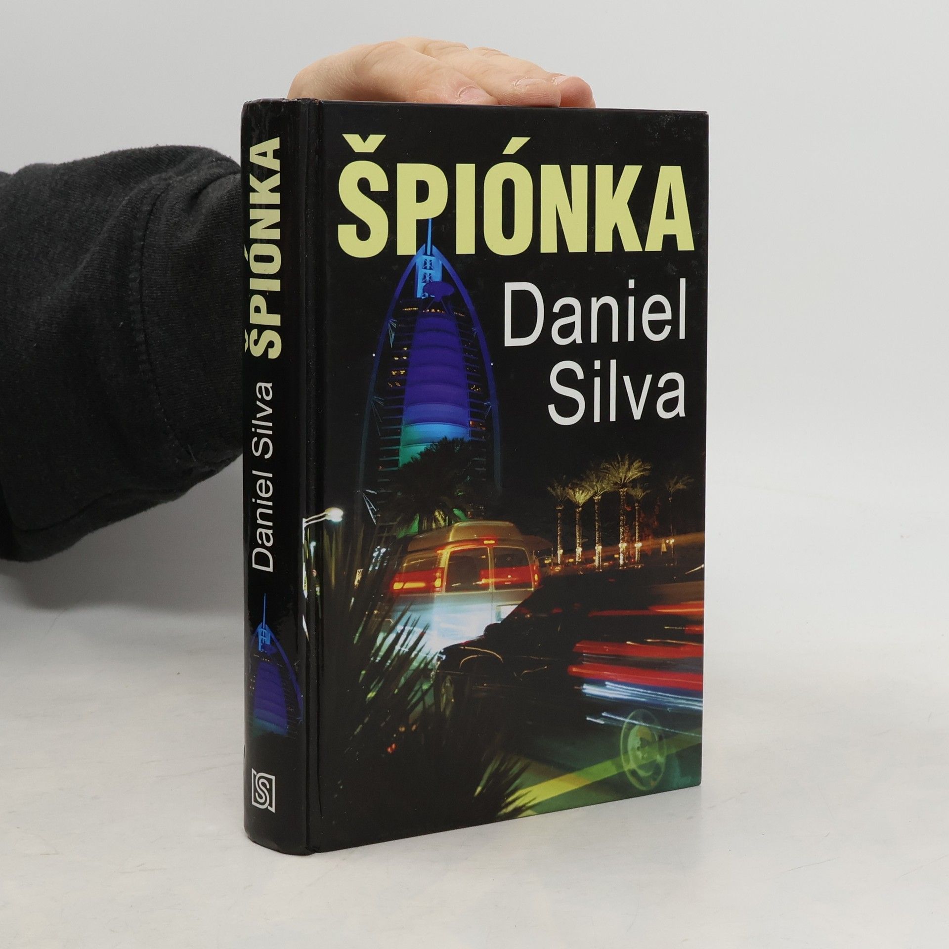 Daniel Silva Špiónka