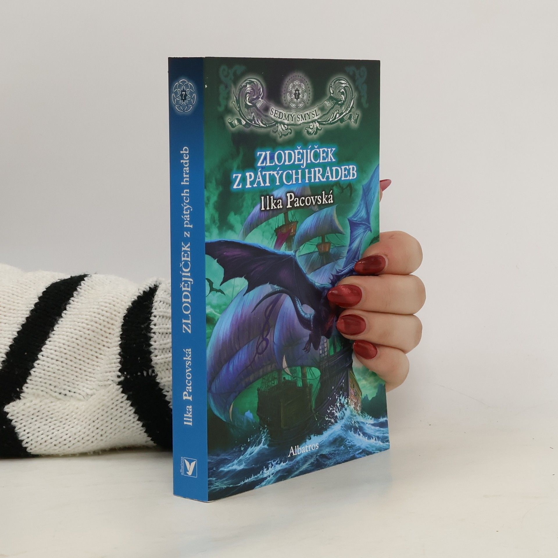 Ilka Pacovská Sedmý smysl. 7, Zlodějíček z pátých hradeb
