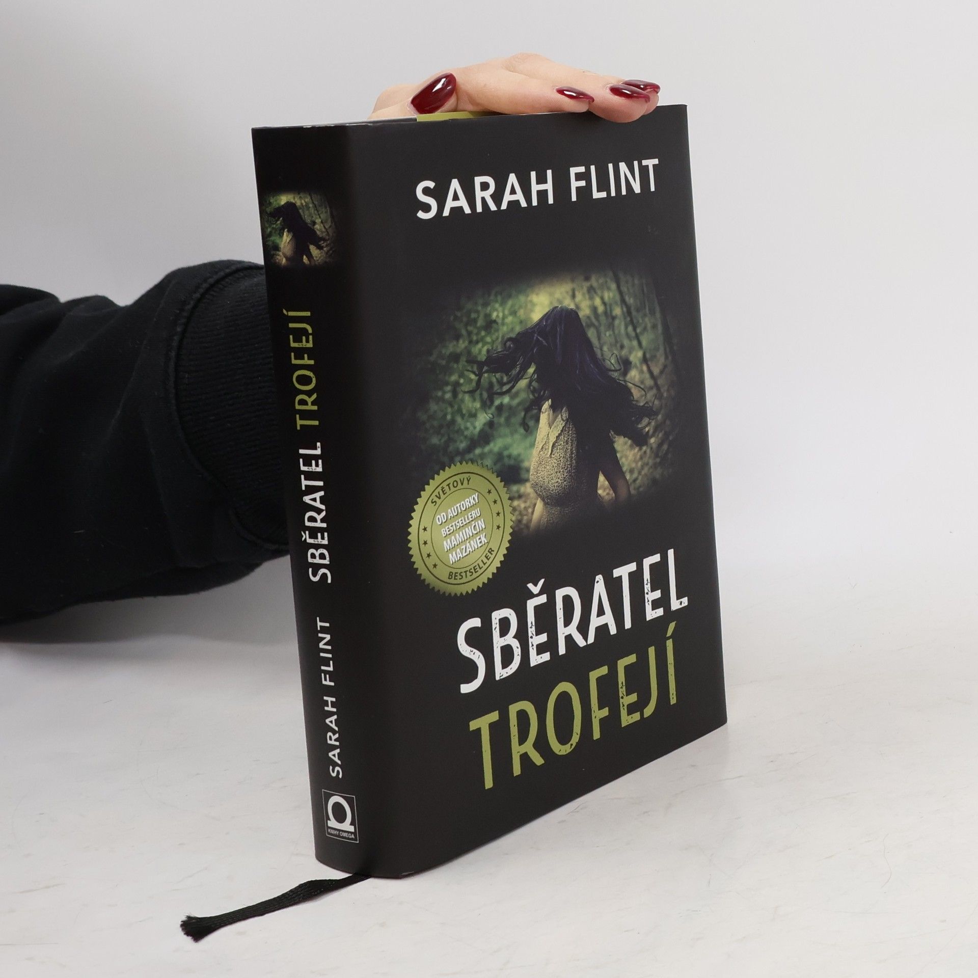 Sarah Flint Sběratel trofejí