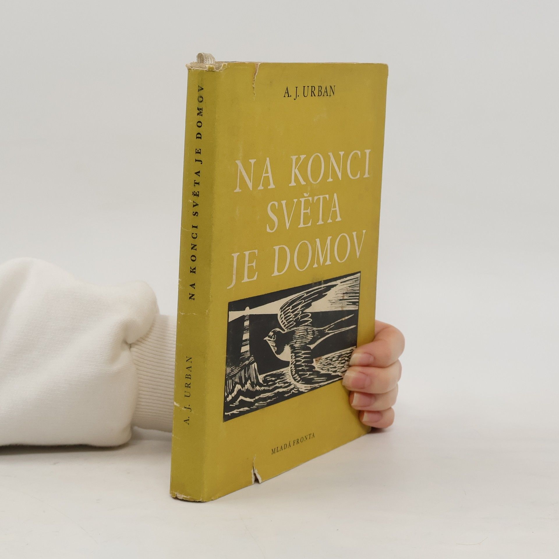 A. Jaroslav Urban Na konci světa je domov : Román z Australie