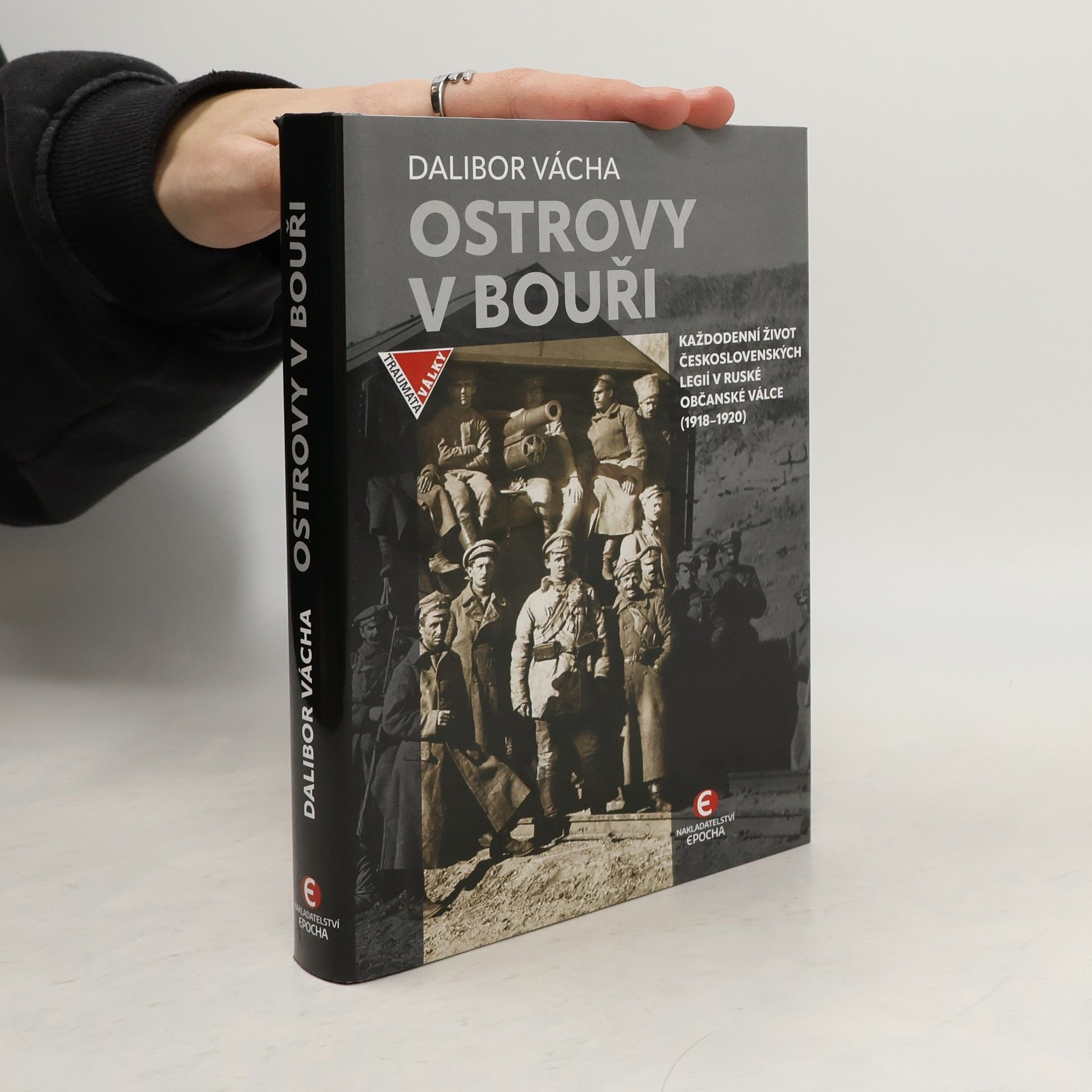 Ostrovy v bouři