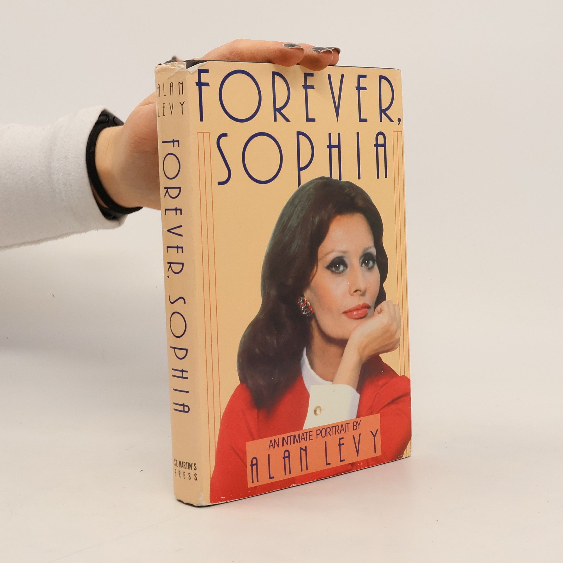 Alan Levy Forever, Sophia