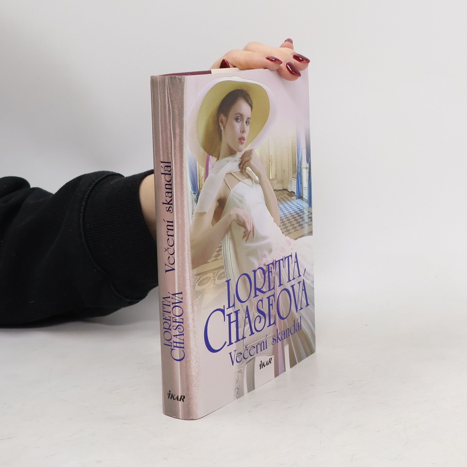 Loretta Lynda Chase Večerní skandál