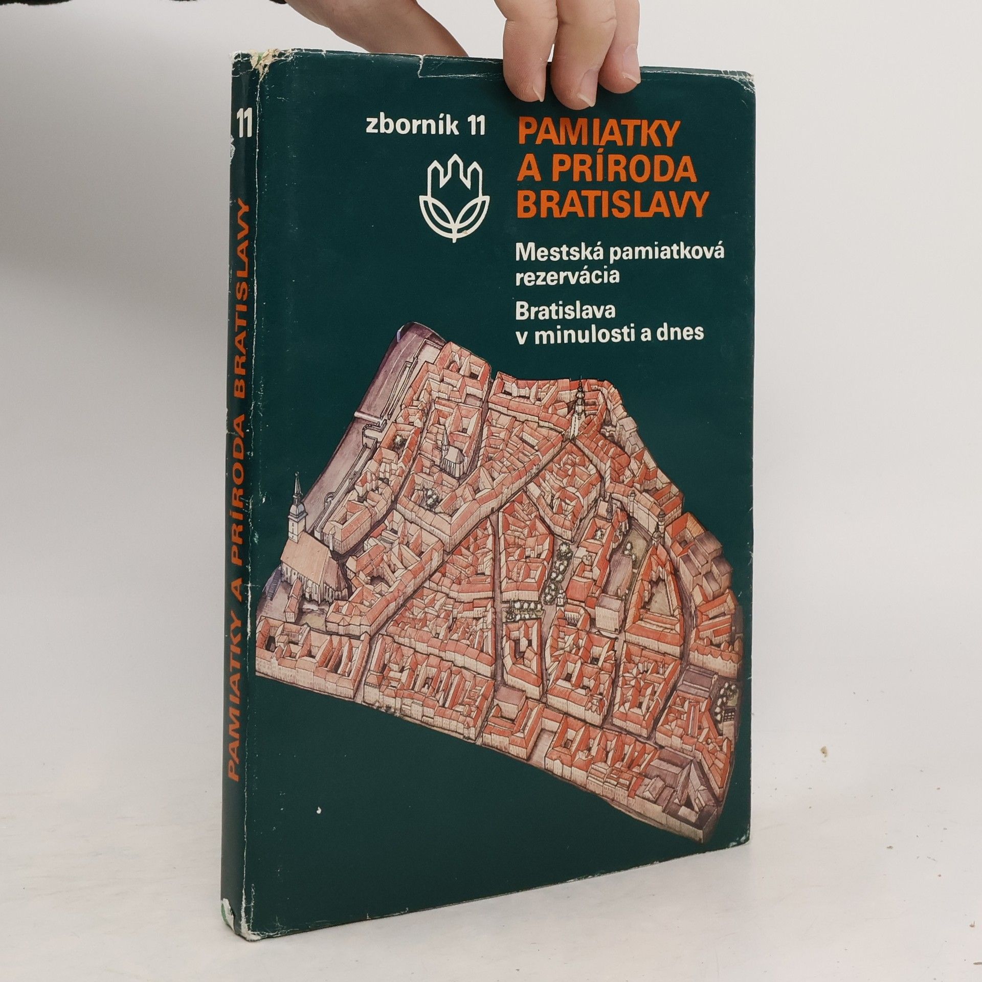 Collectif d'auteurs Pamiatky a príroda Bratislavy 11