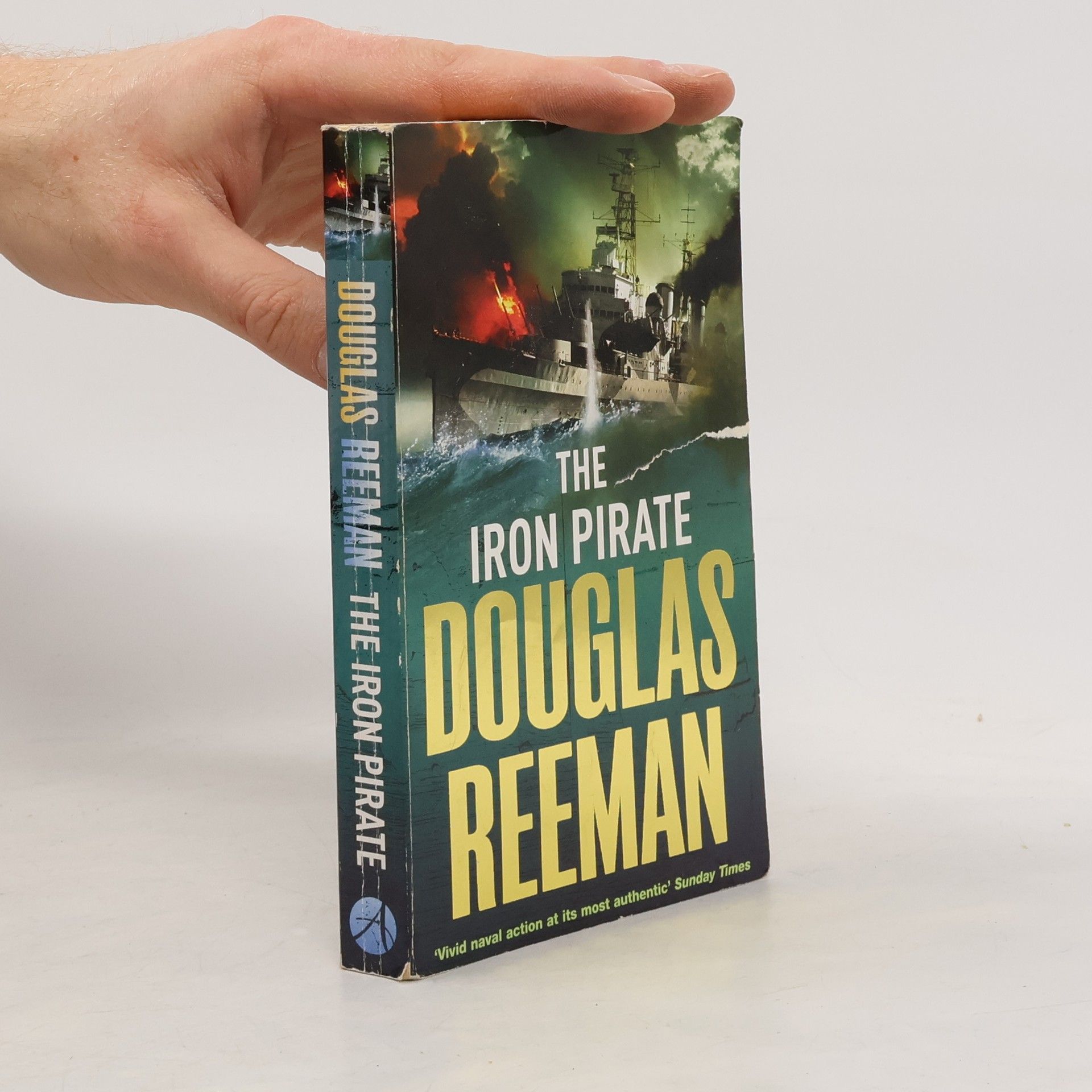 Douglas Reeman The Iron Pirate