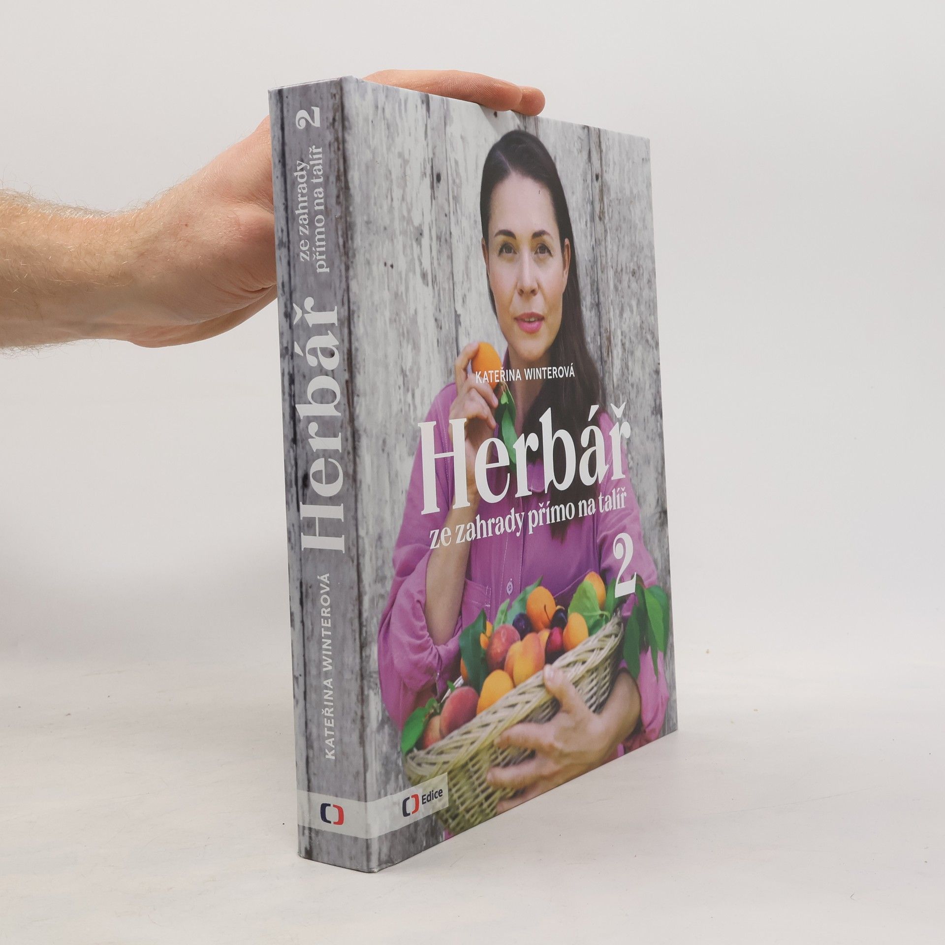 Kateřina Winterová Herbář ze zahrady přímo na talíř 2