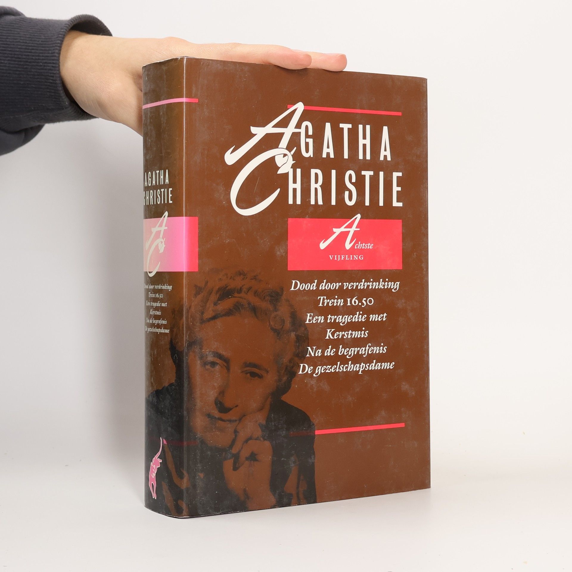 Agatha Christie Achtste vijfling. Dood door verdrinking. Trein 16.50. Een tragedie met Kerstmis. Na de begrafenis. De gezelschapsdame