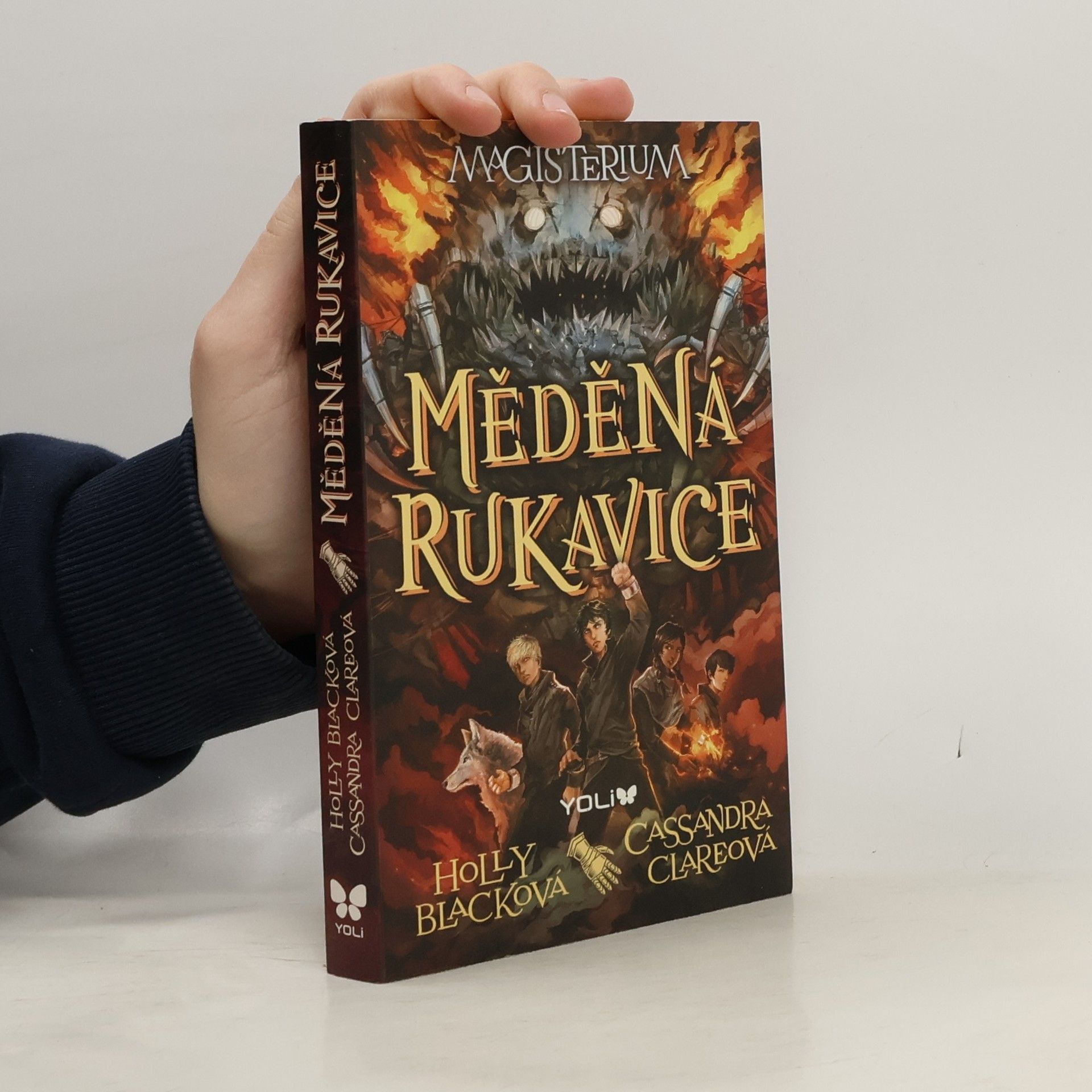 Magisterium. Měděná rukavice.