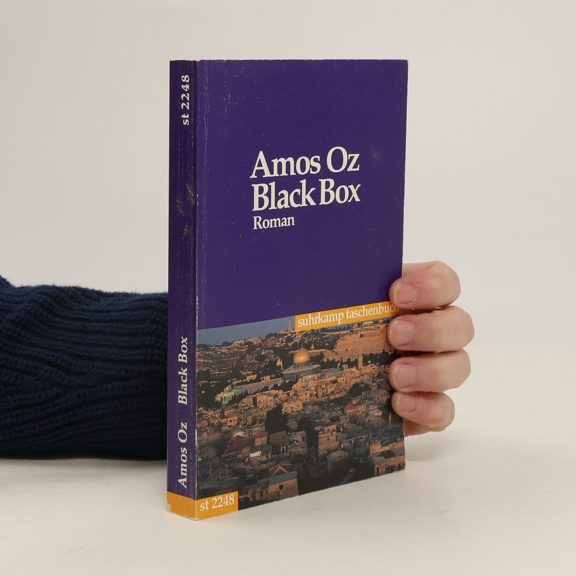 Amos Oz Black box