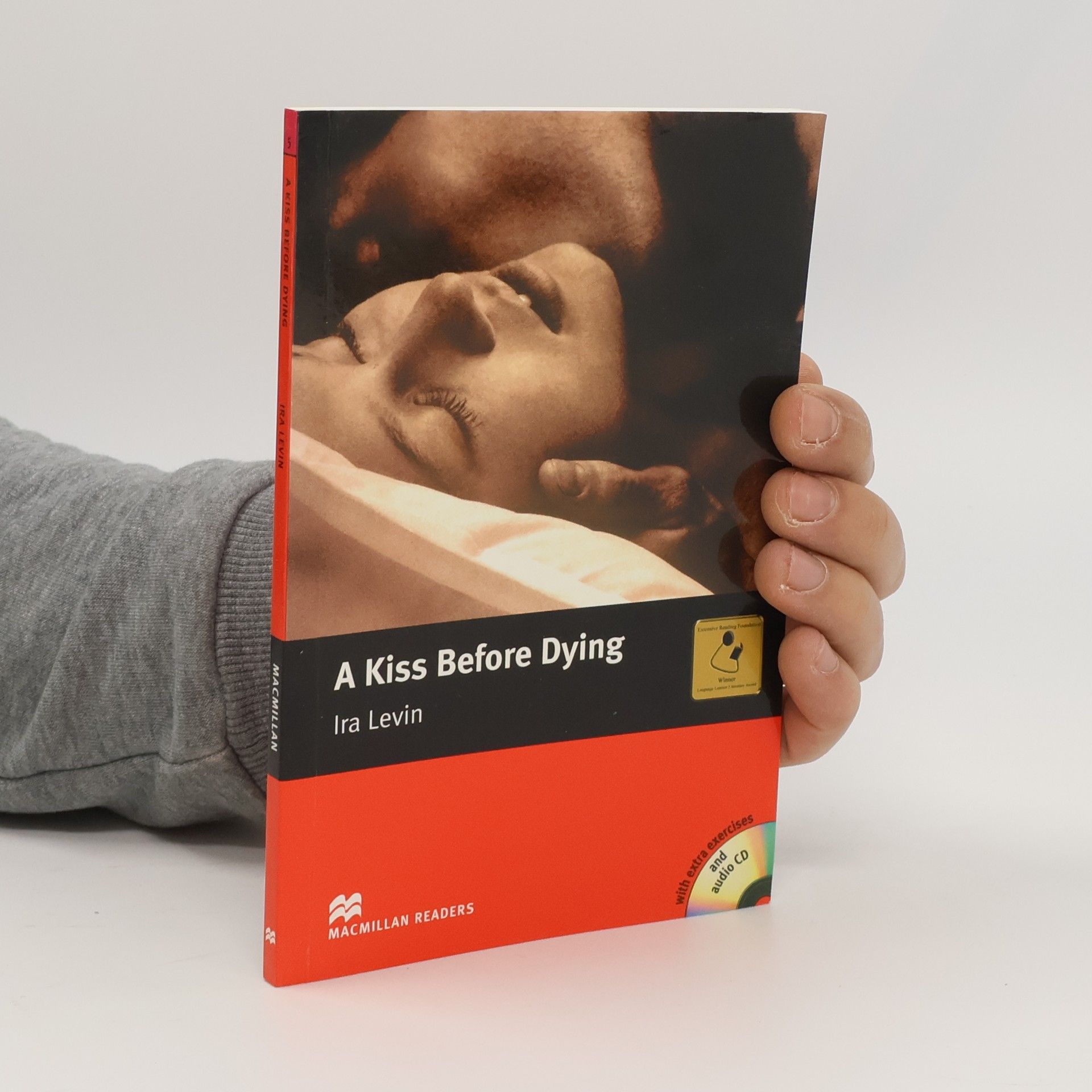 Ira Levin A kiss before dying