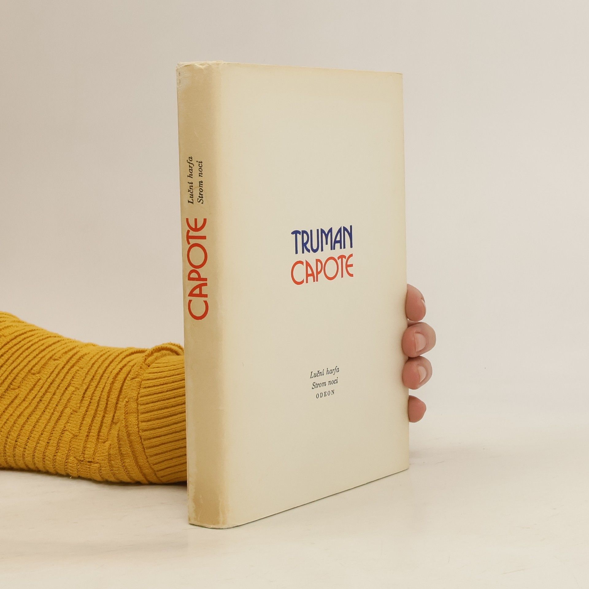 Luční harfa. Strom noci