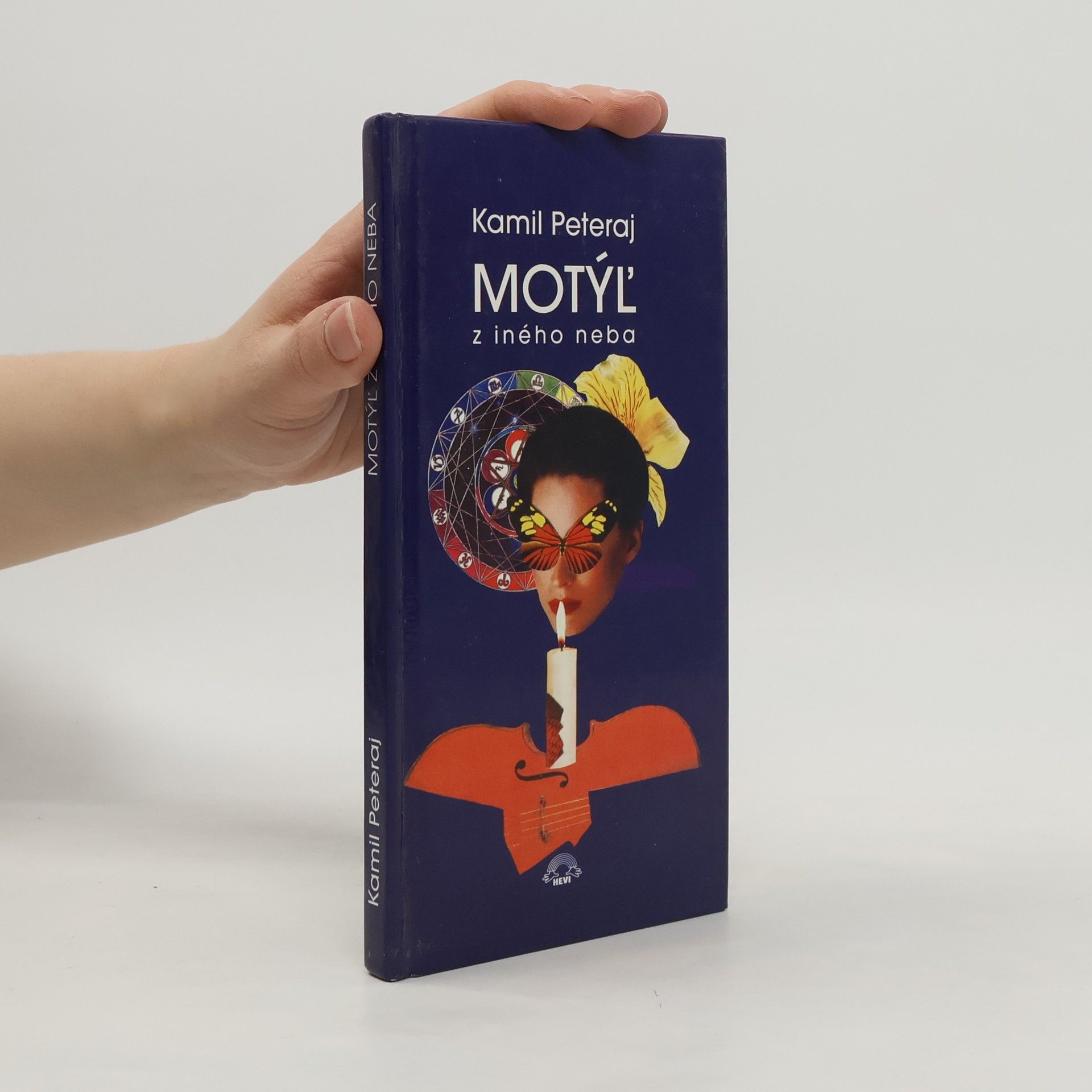 Kamil Peteraj Motýľ z iného neba