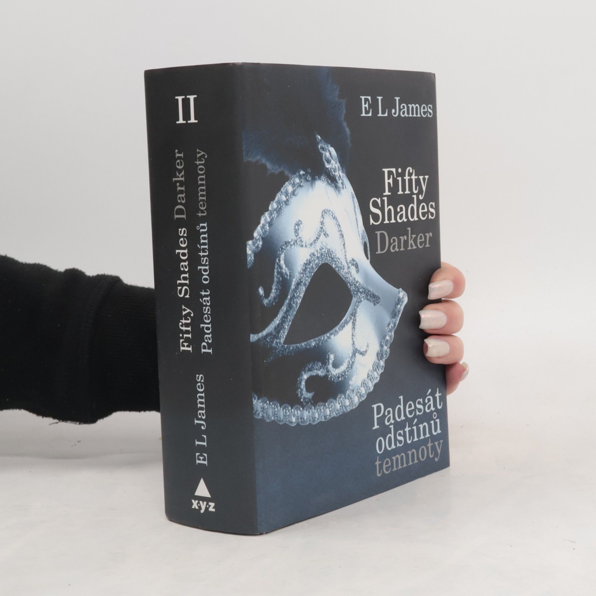 E L James Padesát odstínů temnoty