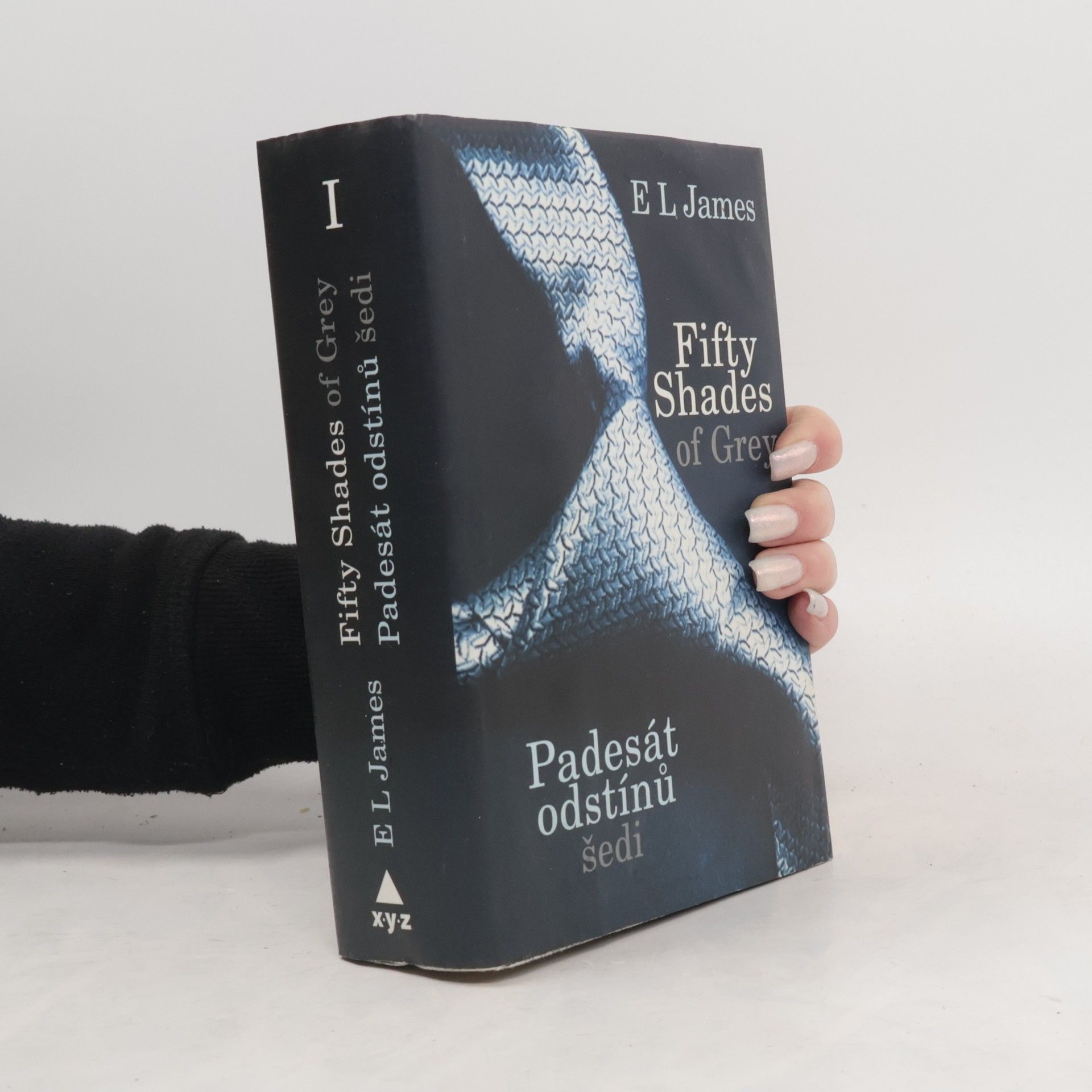 Padesát odstínů šedi