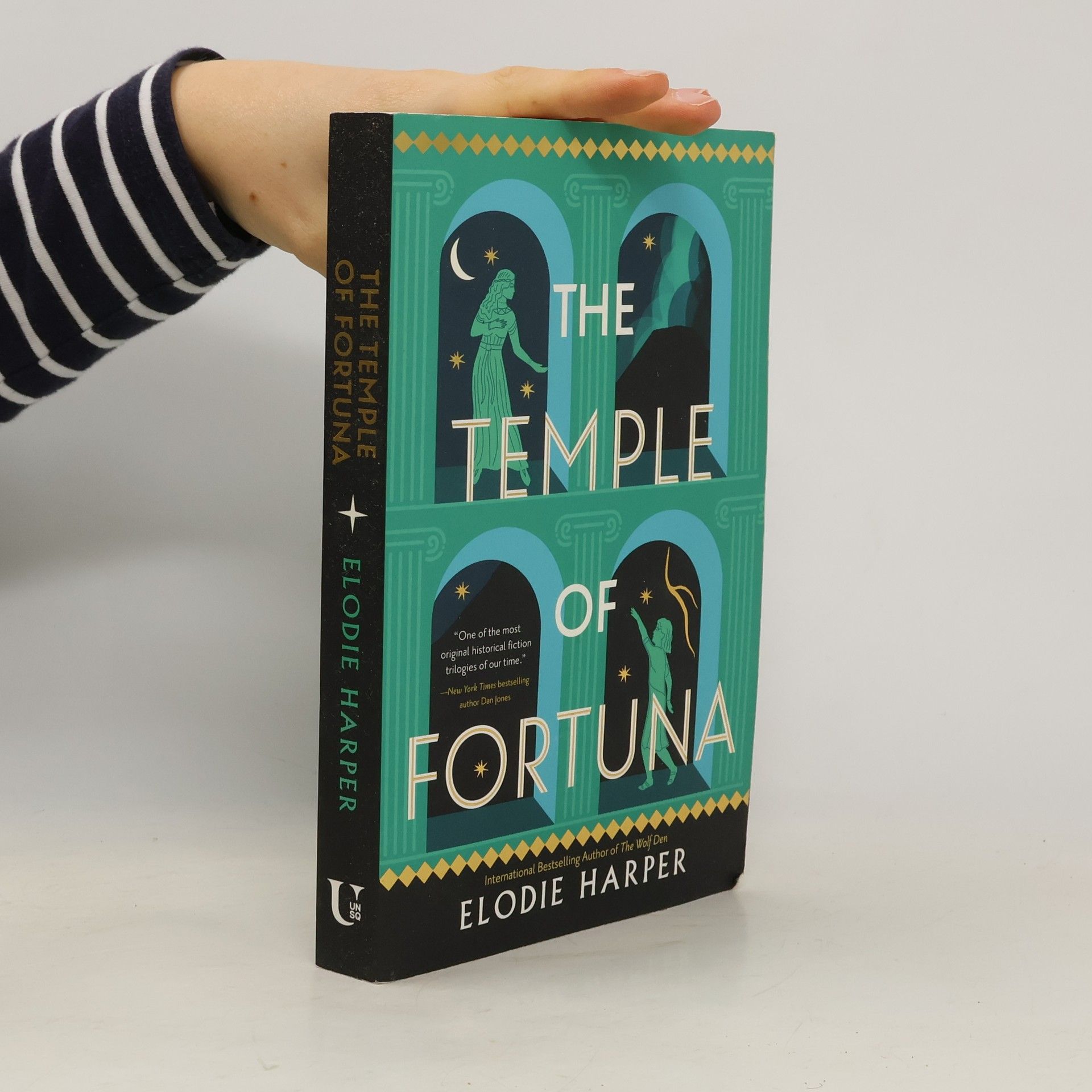 Elodie Harper Wolf Den Trilogy: The Temple of Fortuna