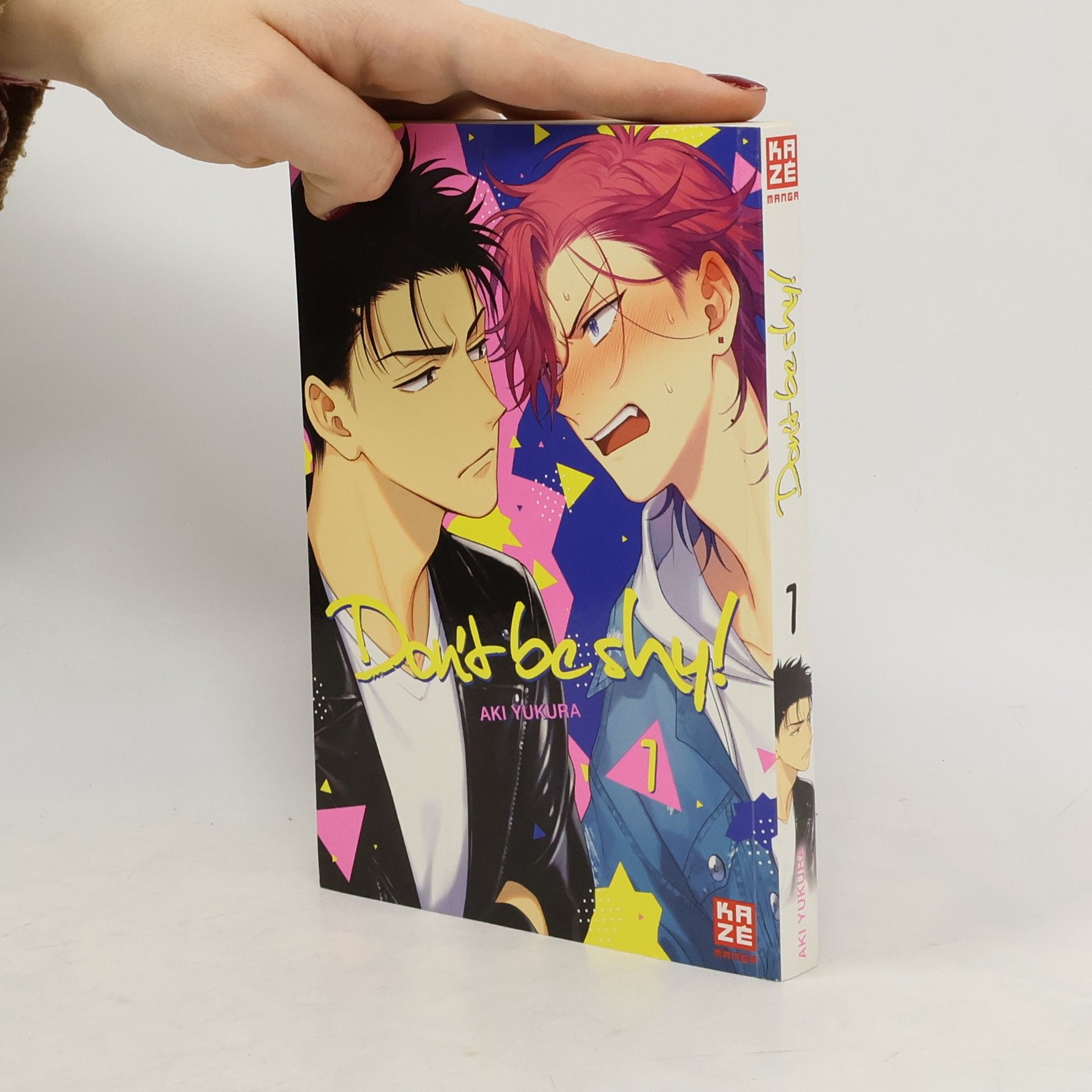 Aki Yūkura Don't be shy! 1