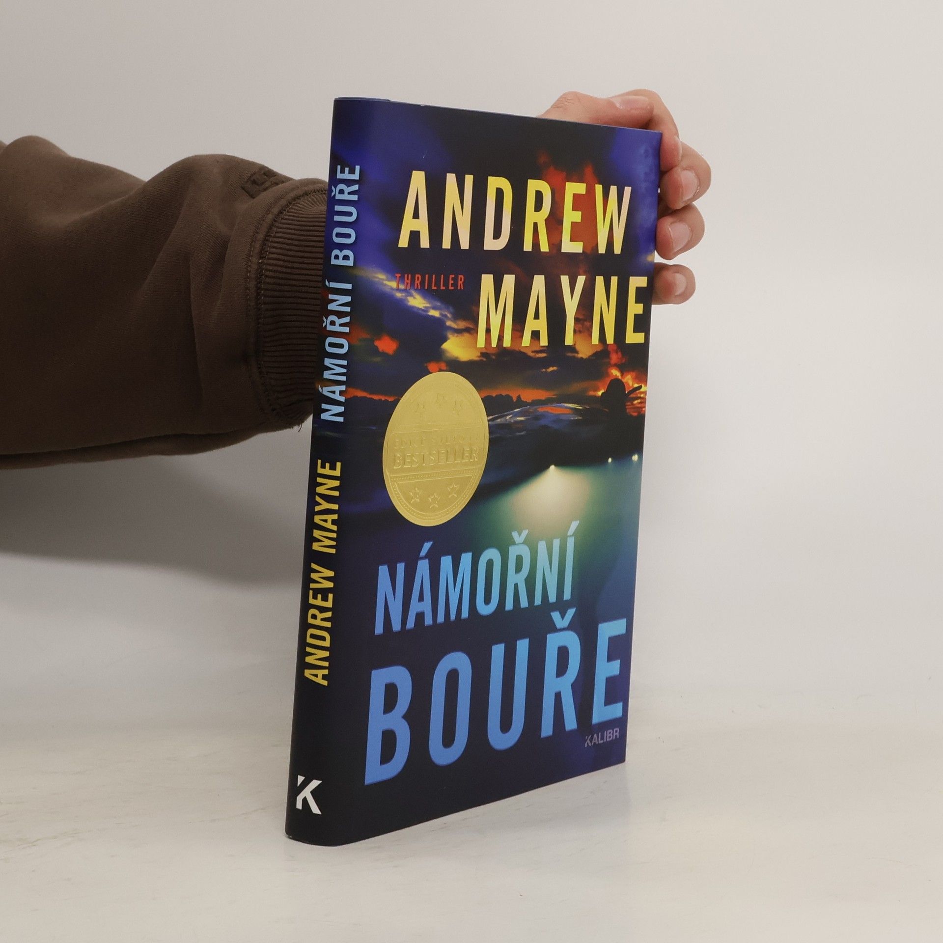 Andrew Mayne Námořní bouře