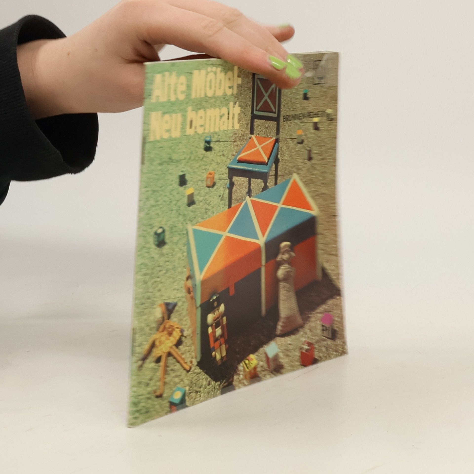 Agnes Gaensslen Alte Möbel Neu bemalt