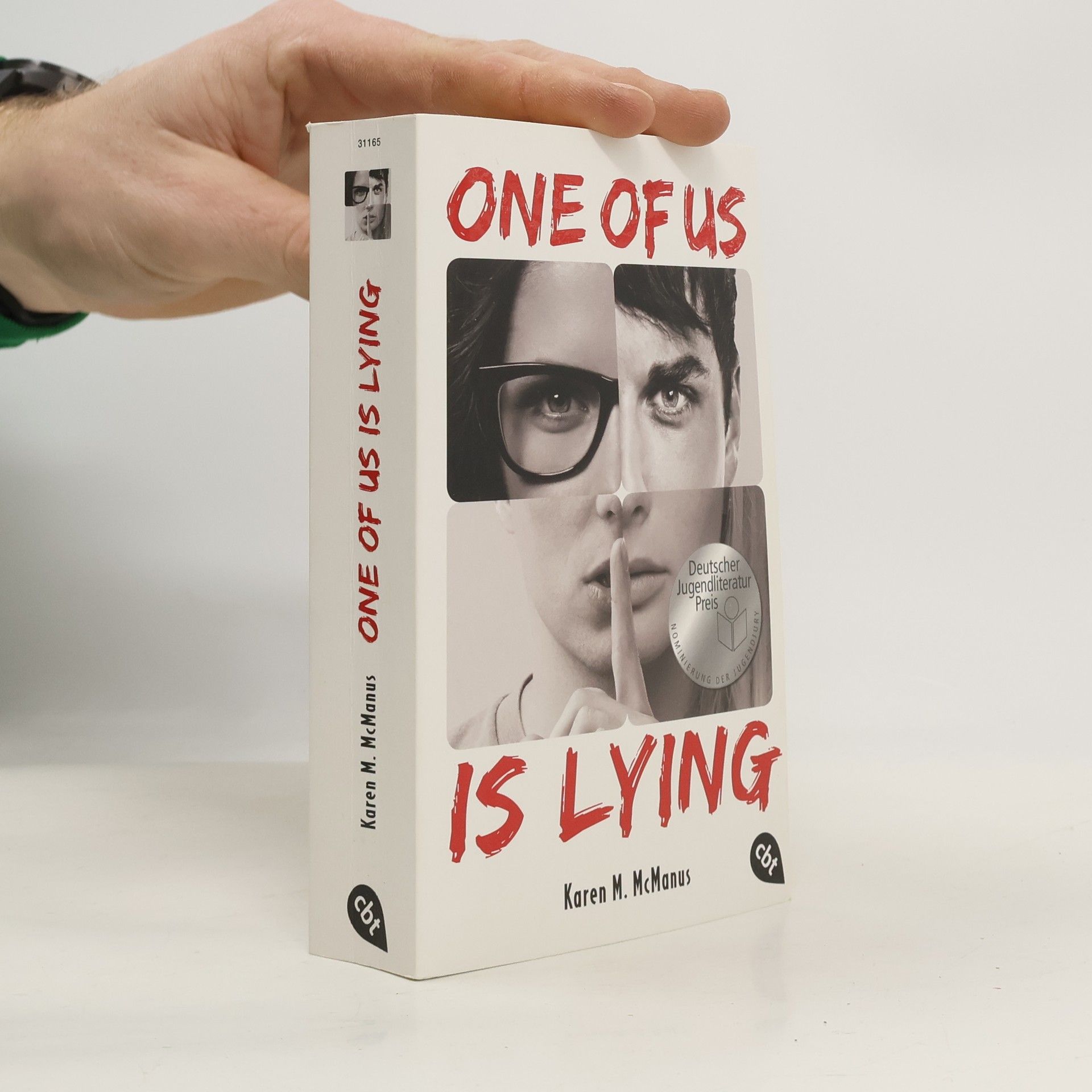 Karen M. McManus One of us is lying