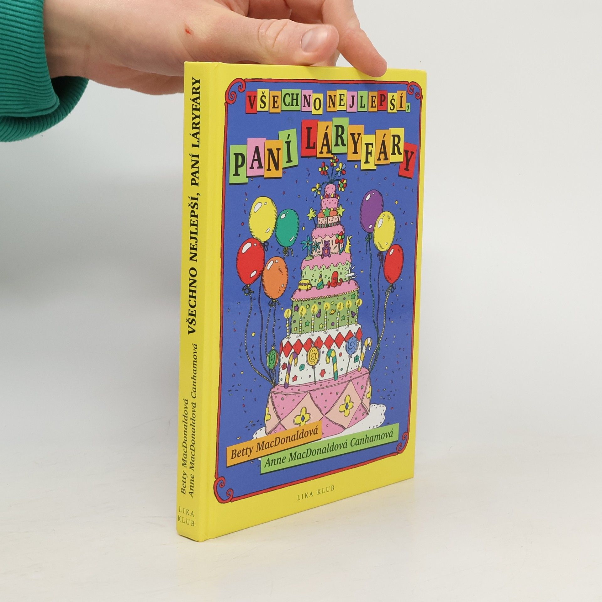 Všechno nejlepší, paní Láryfáry