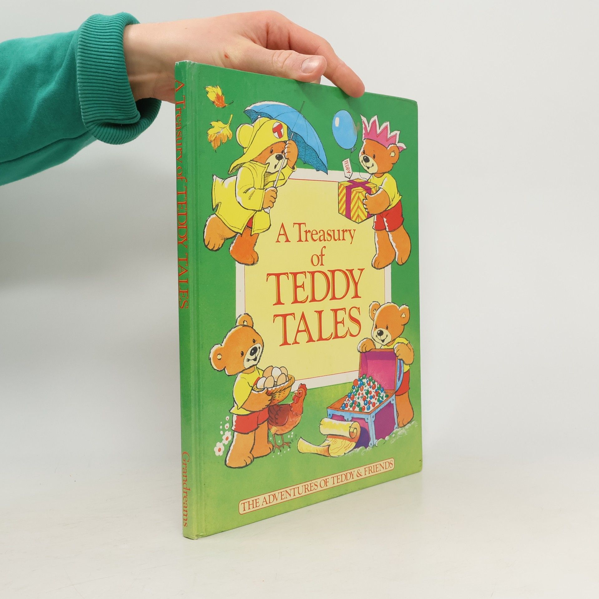 A Treasury of Teddy Tales