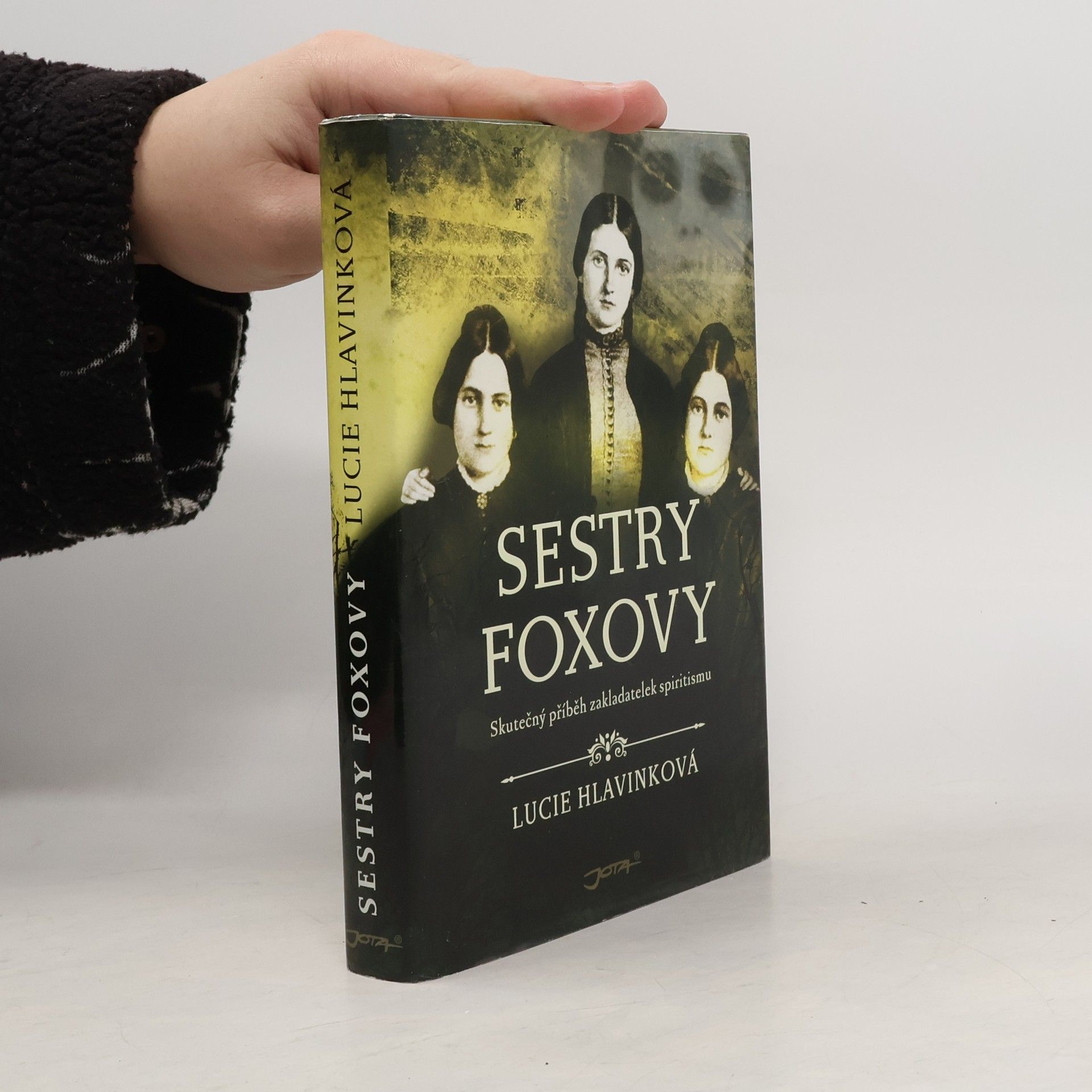 Lucie Hlavinková Sestry Foxovy