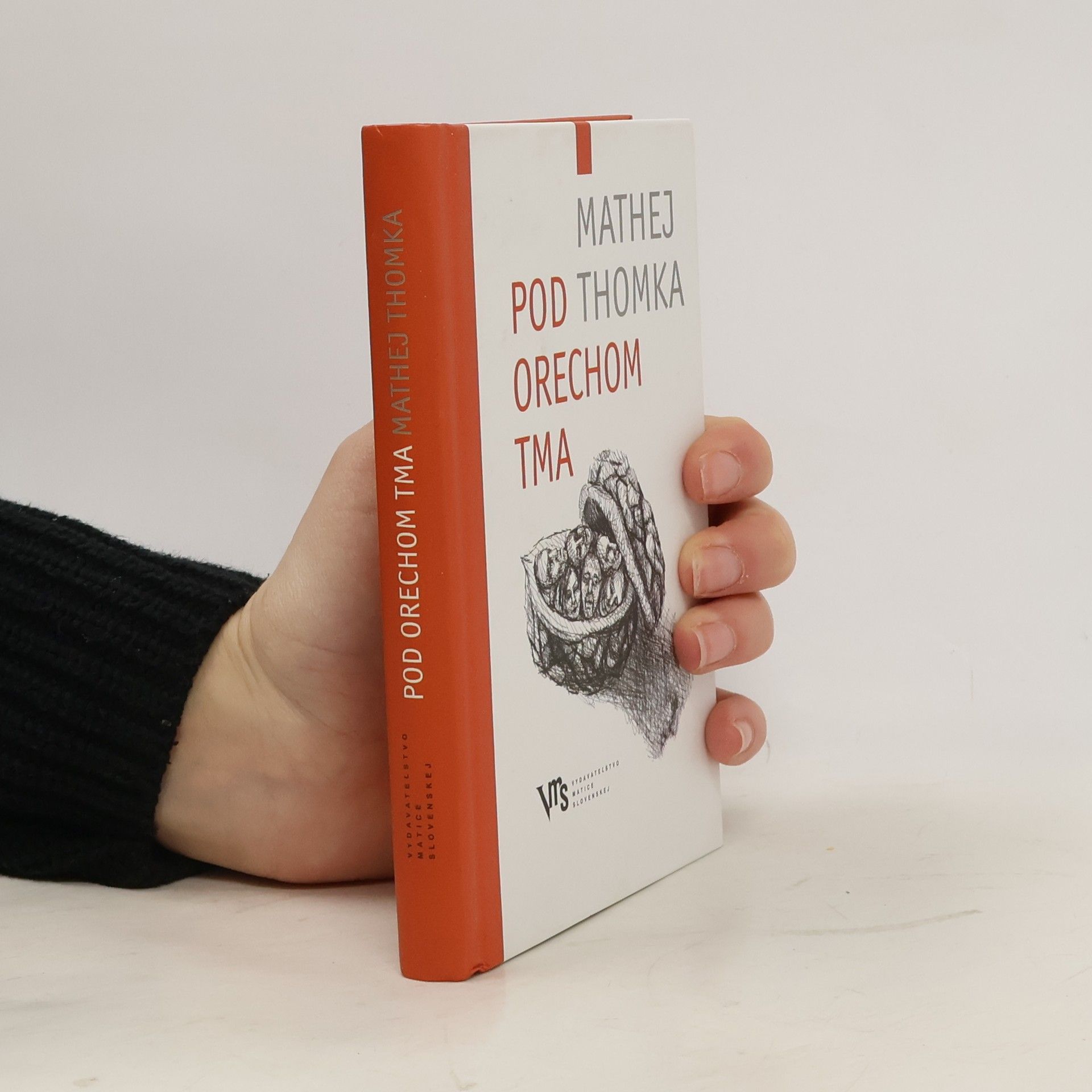 Mathej Thomka Pod orechom tma